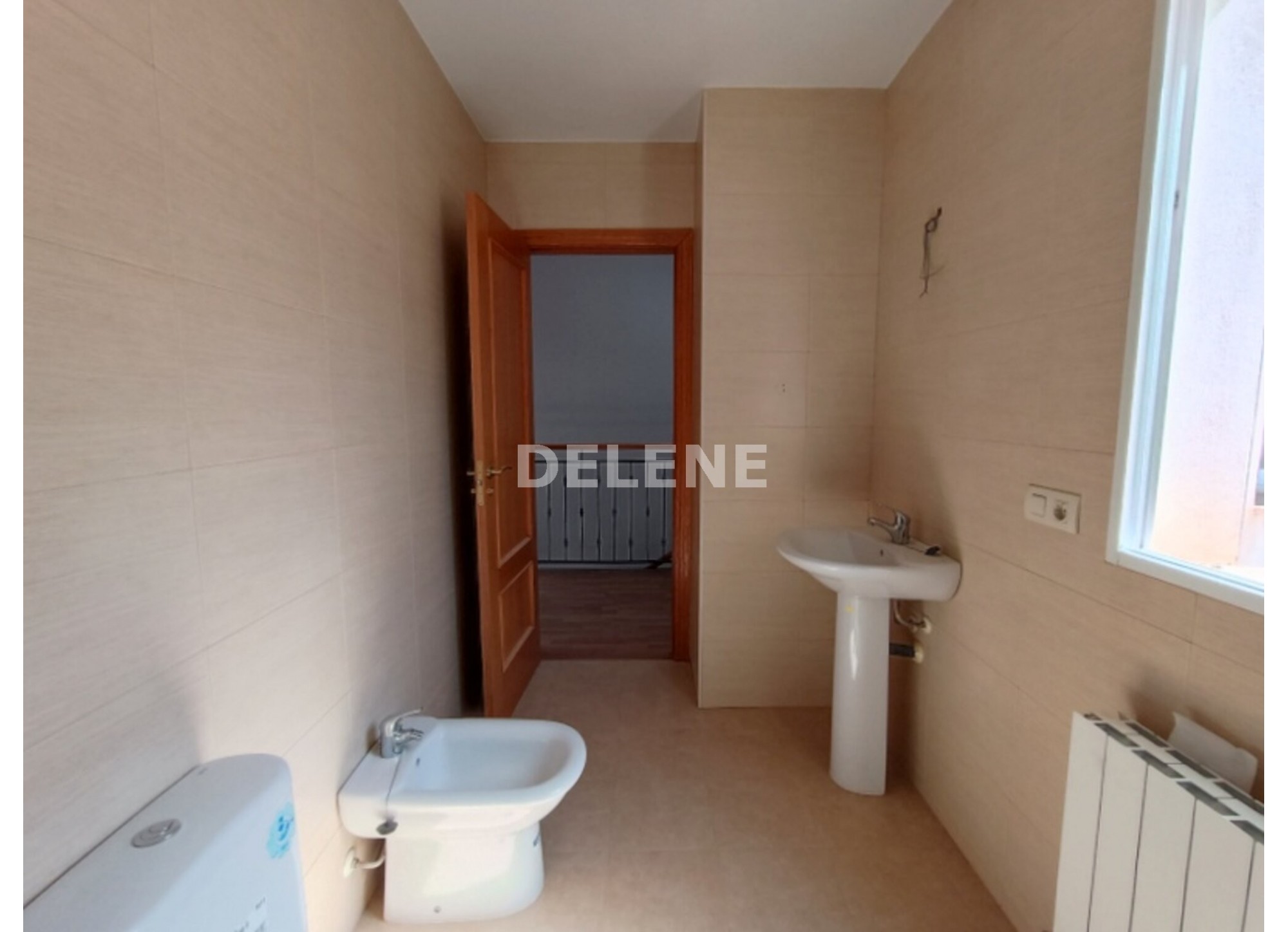 2954 PISO DUPLEX CON GARAJE Y TRASTERO, ZONA