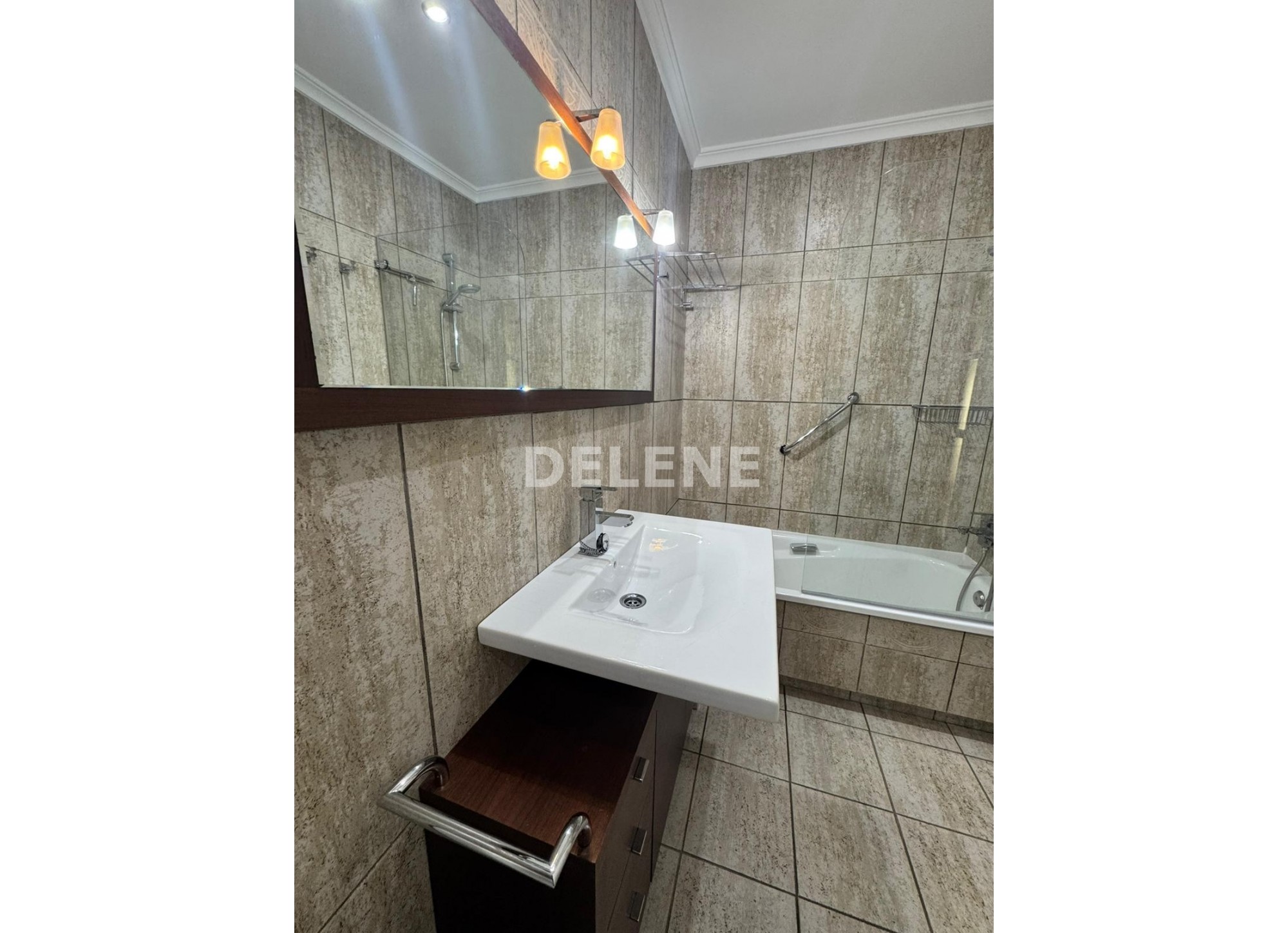 2955 CHALET ADOSADO, ISSO