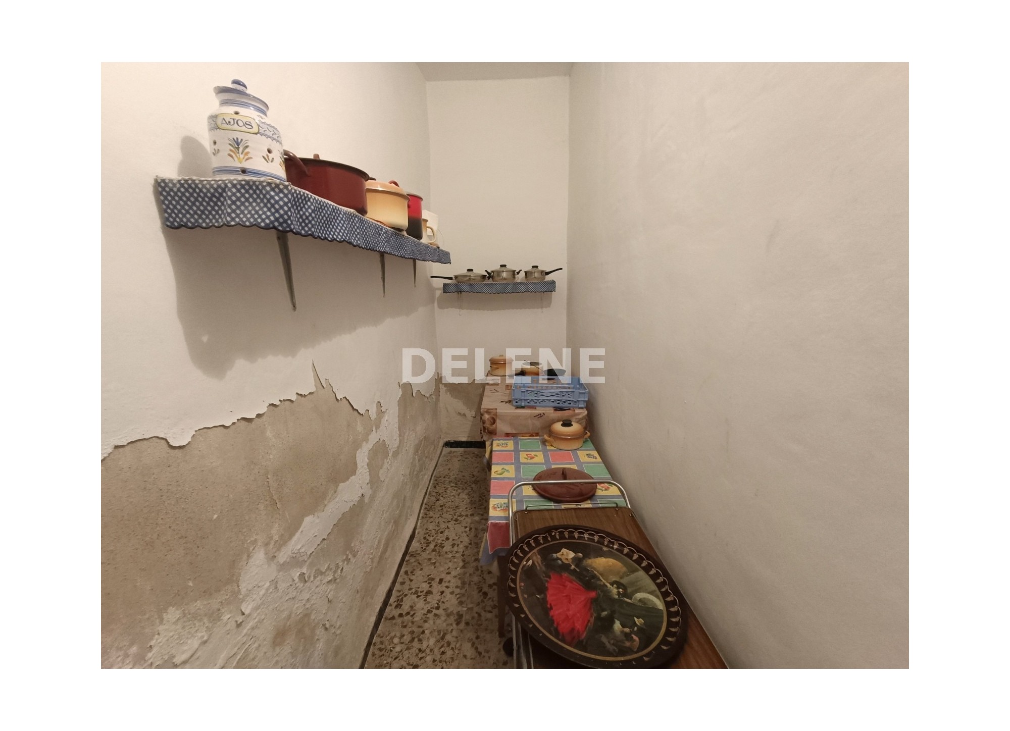 2960 CASA CON PATIO EN TOBARRA