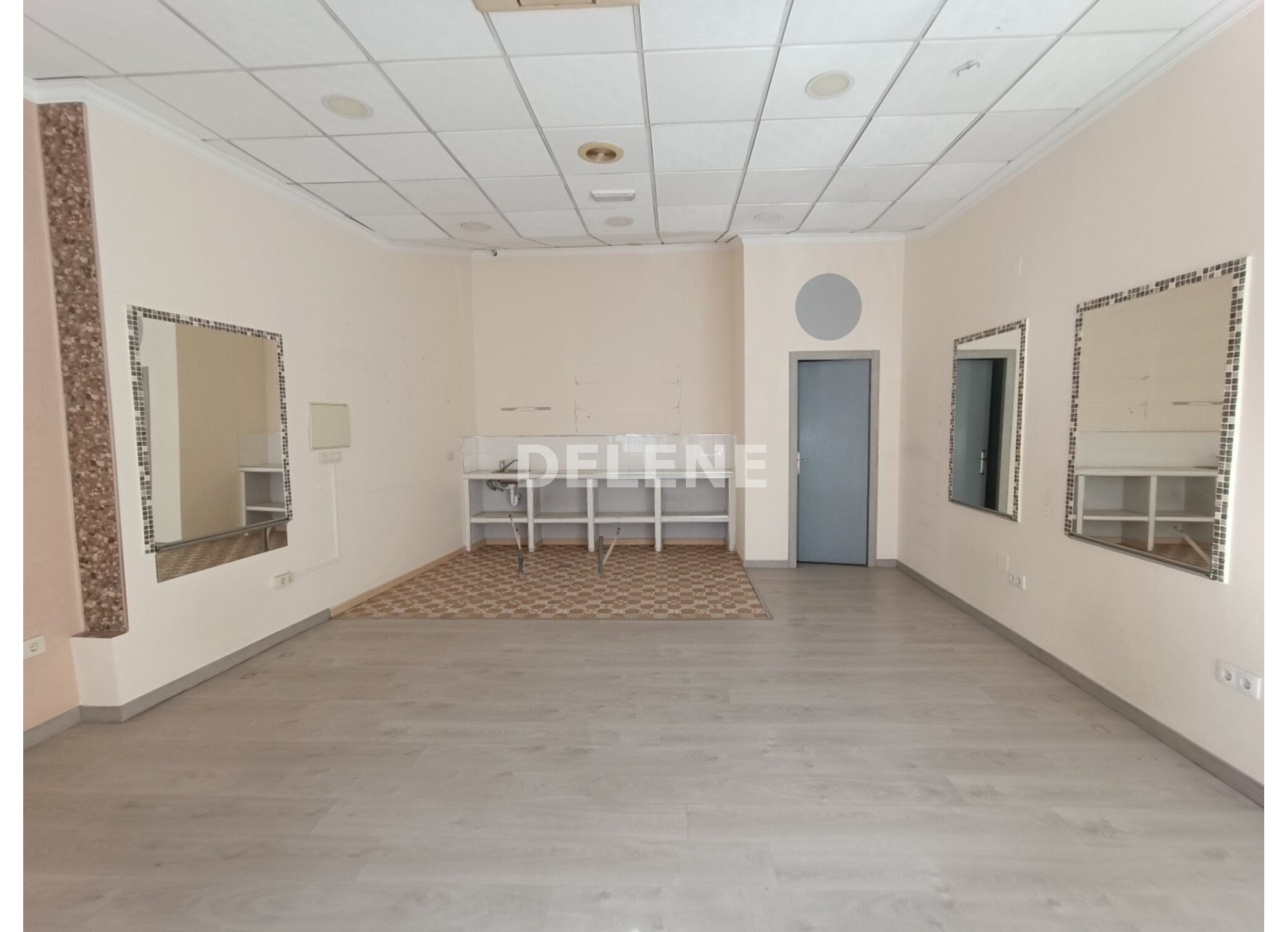 2969 LOCAL COMERCIAL CRUZ DE LOS CAÍDOS