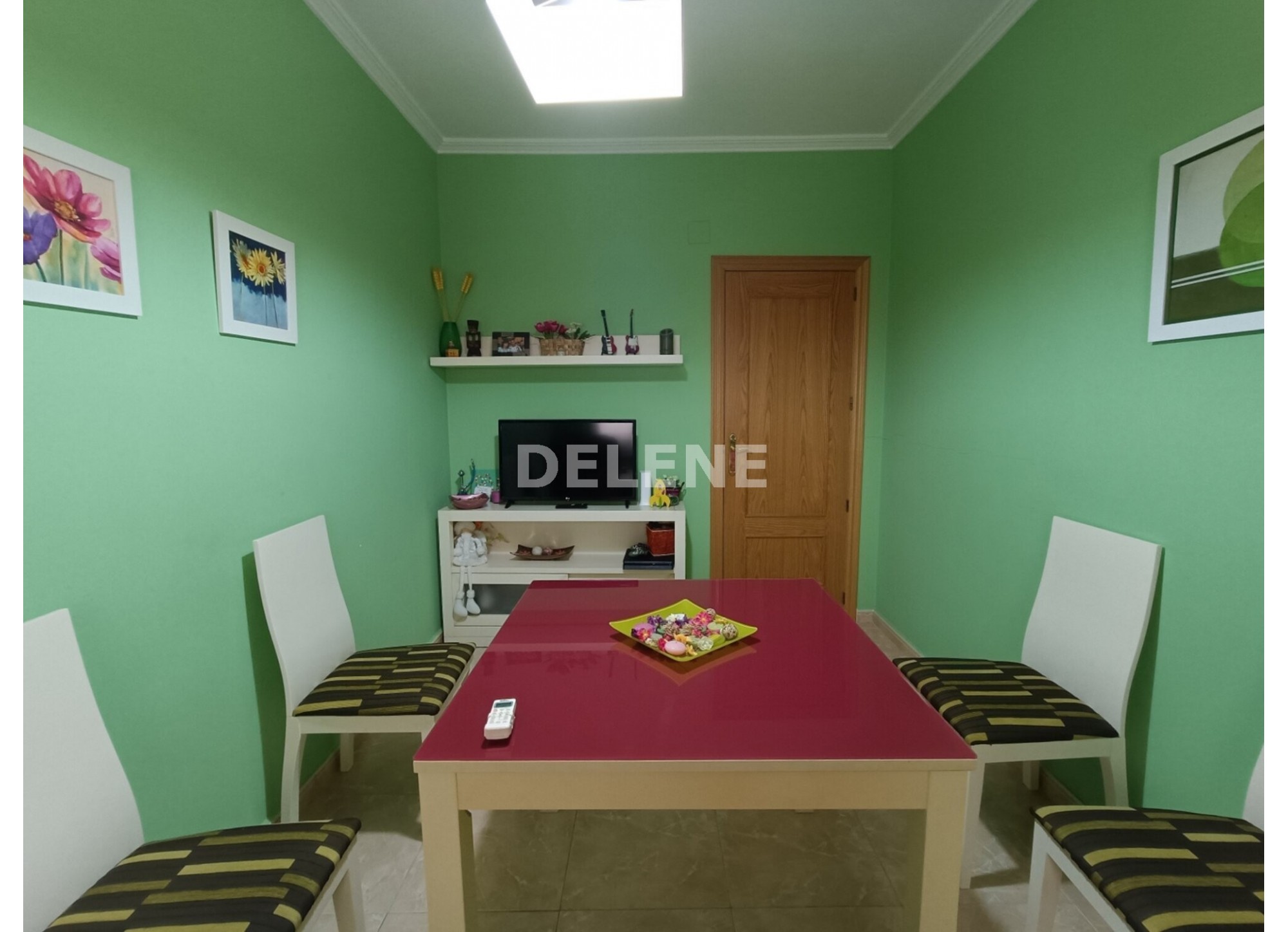 2974 PISO CON TERRAZA, ZONA MERCADONA