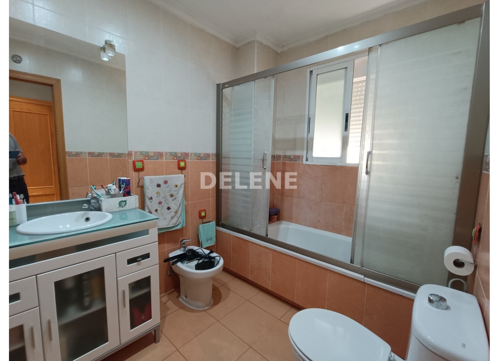 2974 PISO CON TERRAZA, ZONA MERCADONA