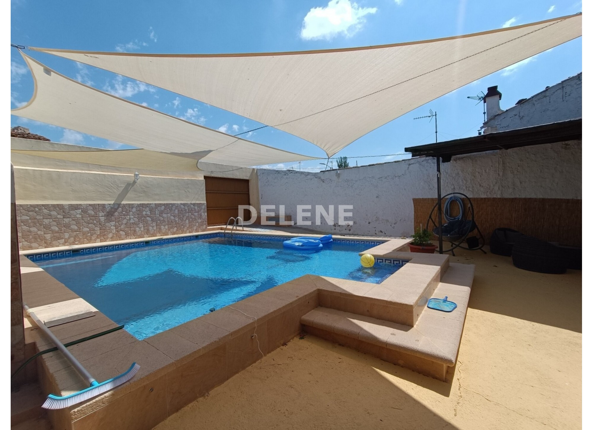 2979 CHALET ADOSADO EN ISSO