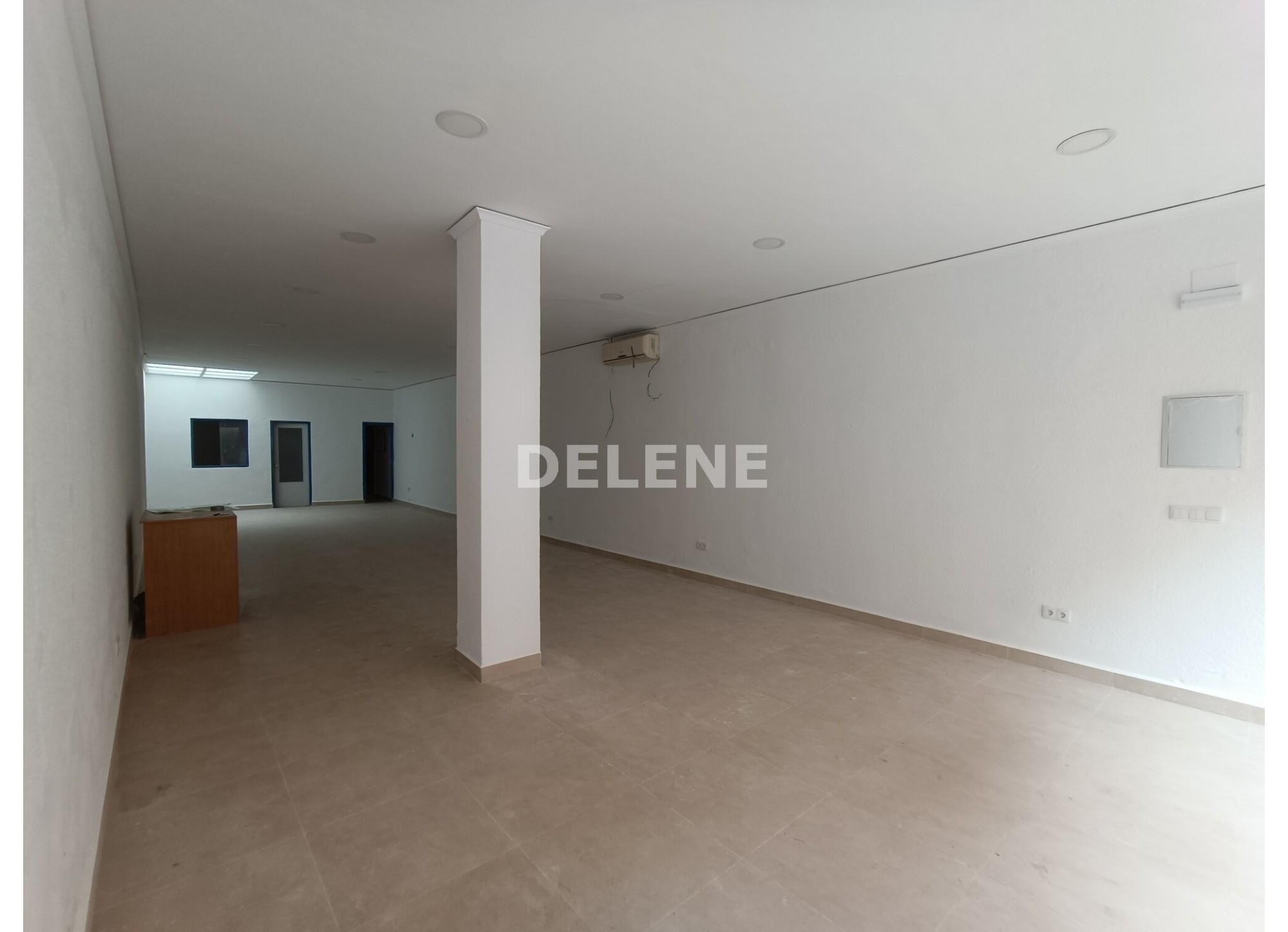 2980 LOCALEN HELLÍN