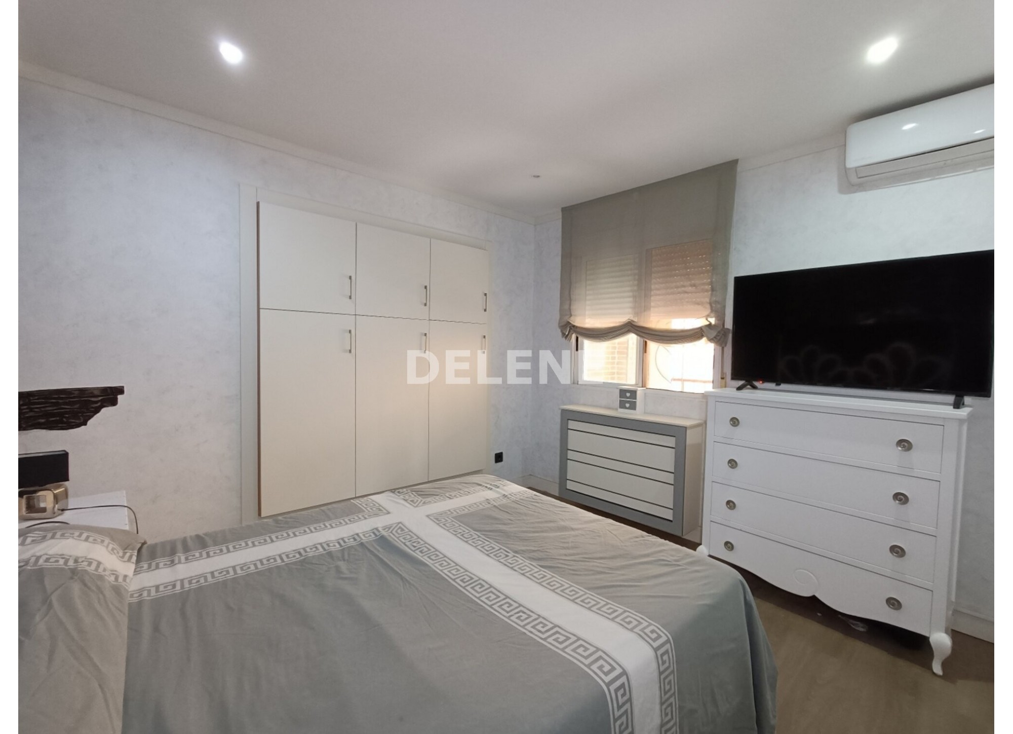 2983 PISO CON PATIO, ZONA PARQUE