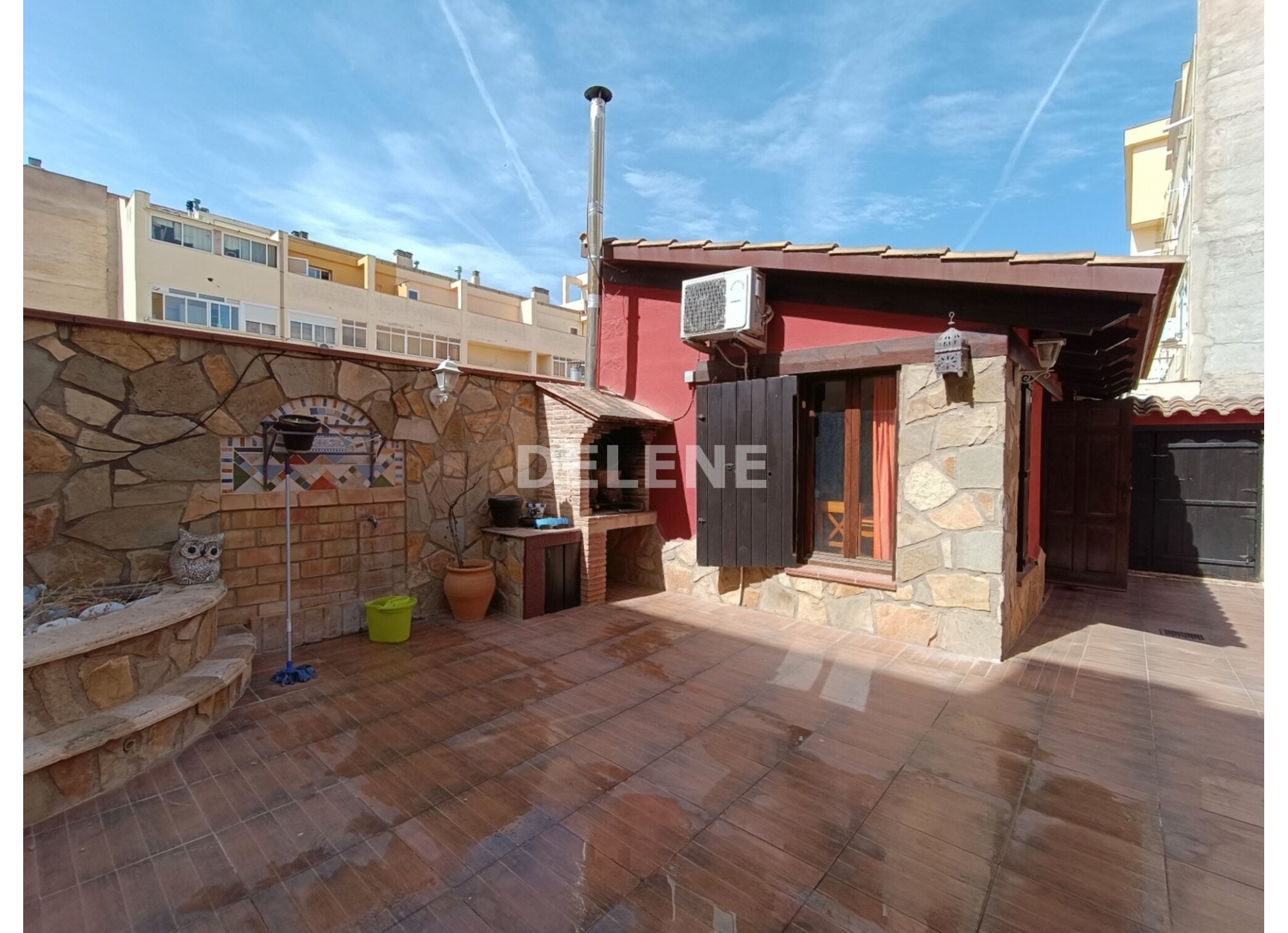 2983 PISO CON PATIO, ZONA PARQUE