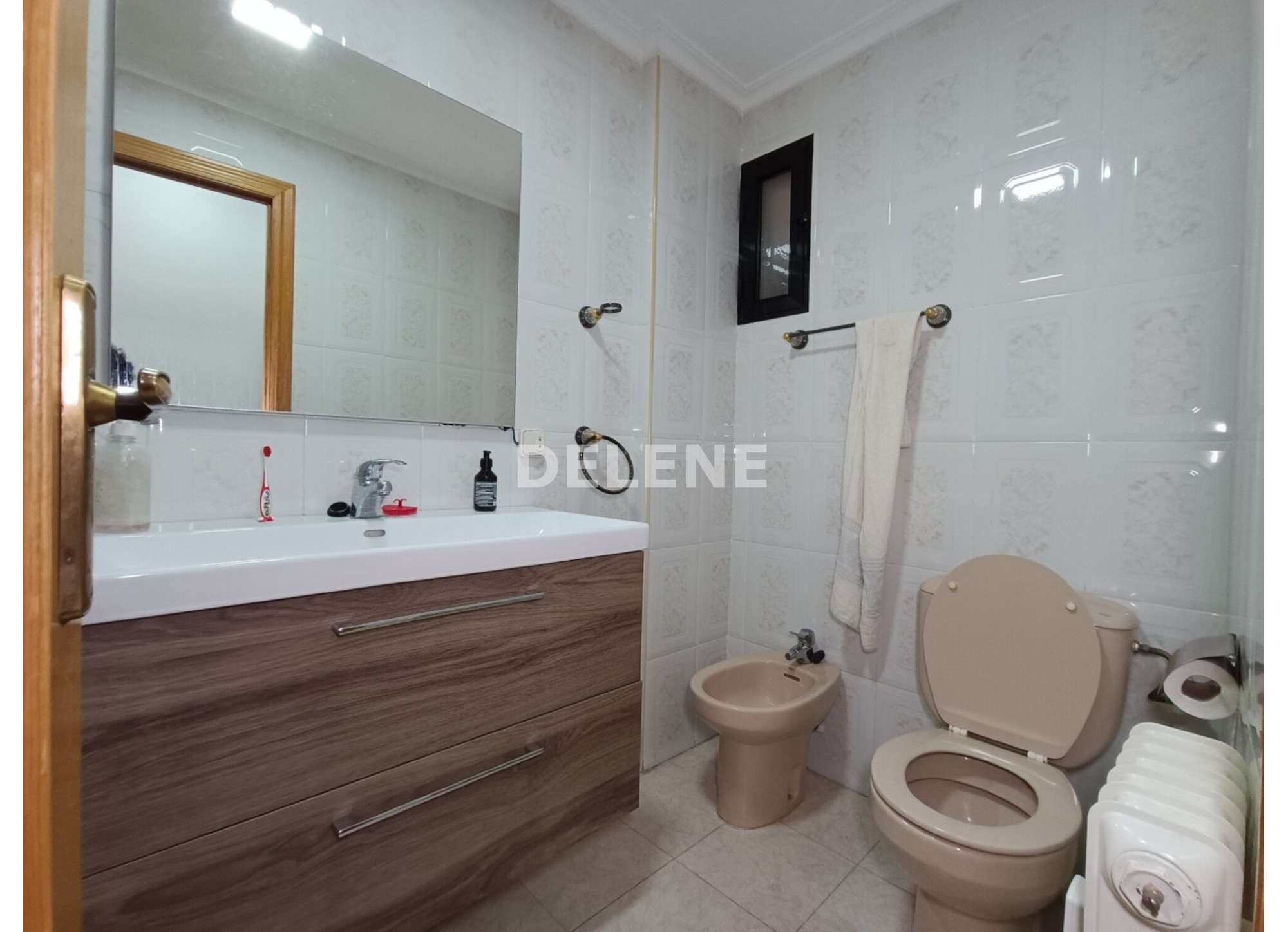 2984 PISO, ZONA