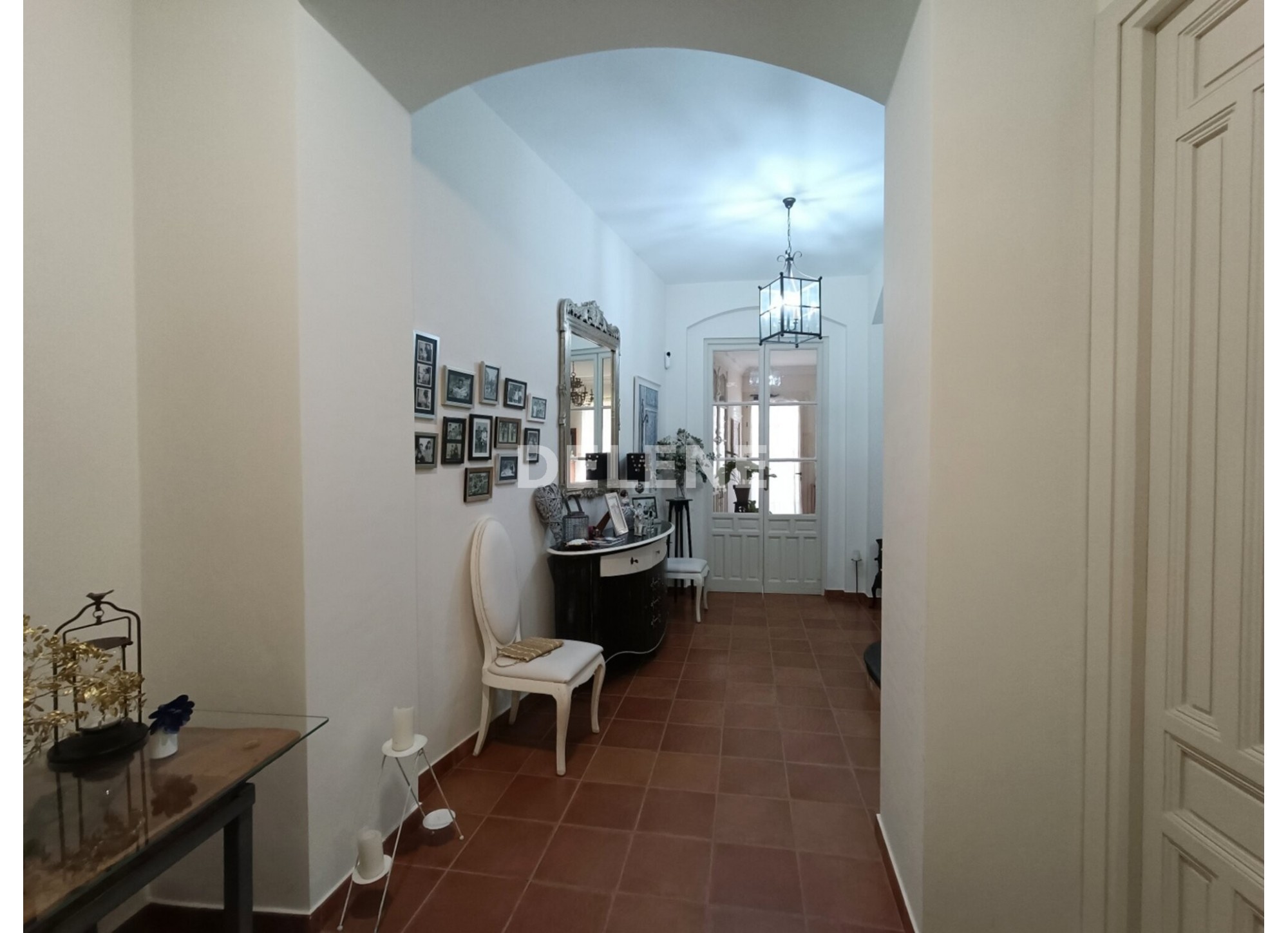 2985 CASA CINCO PLANTAS, ZONA