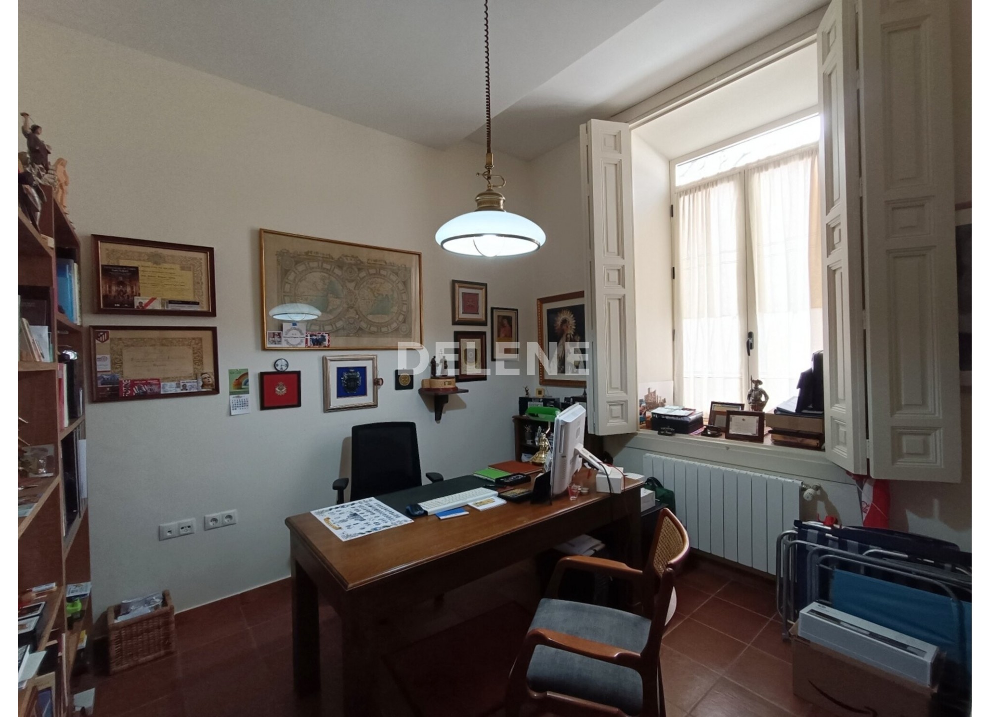 2985 CASA CINCO PLANTAS, ZONA