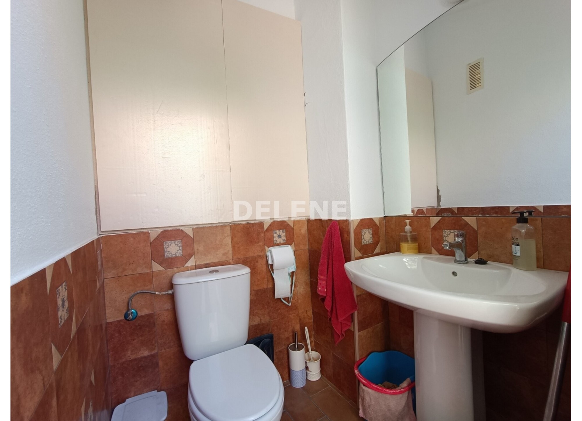 2985 CASA CINCO PLANTAS, ZONA