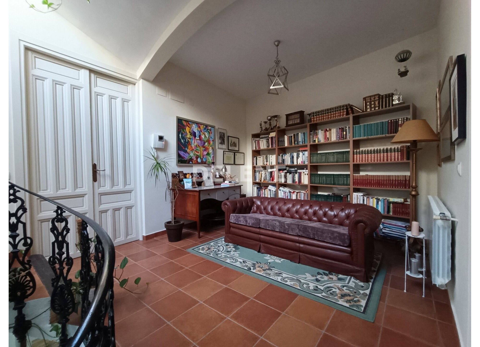 2985 CASA CINCO PLANTAS, ZONA