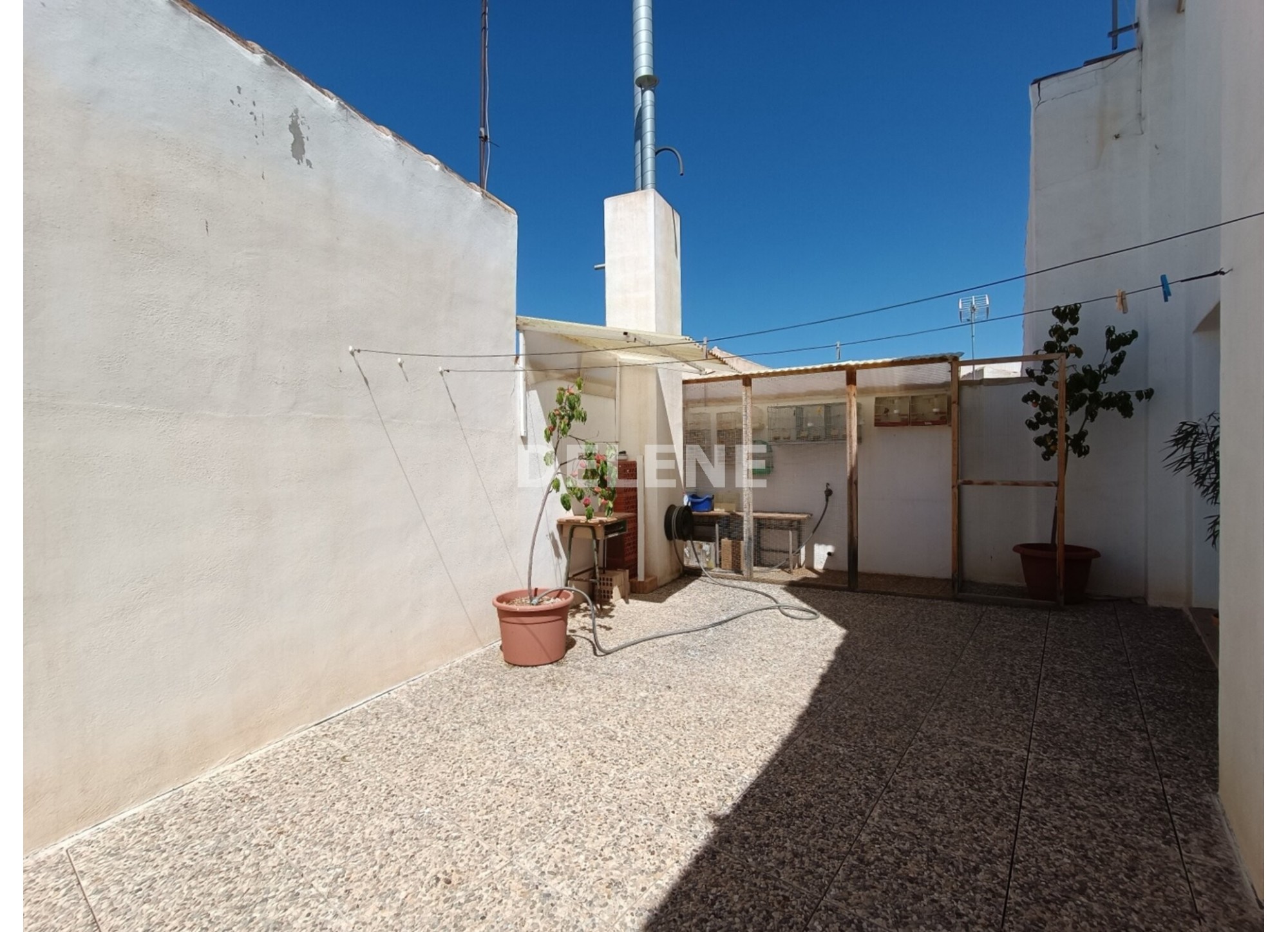 2985 CASA CINCO PLANTAS, ZONA