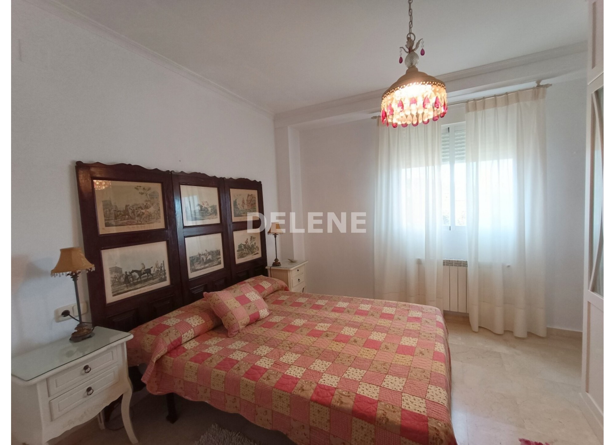 2714 PISO CON GARAJE Y TRASTERO, PRÓXIMO A PLAZA DE SANTA ANA