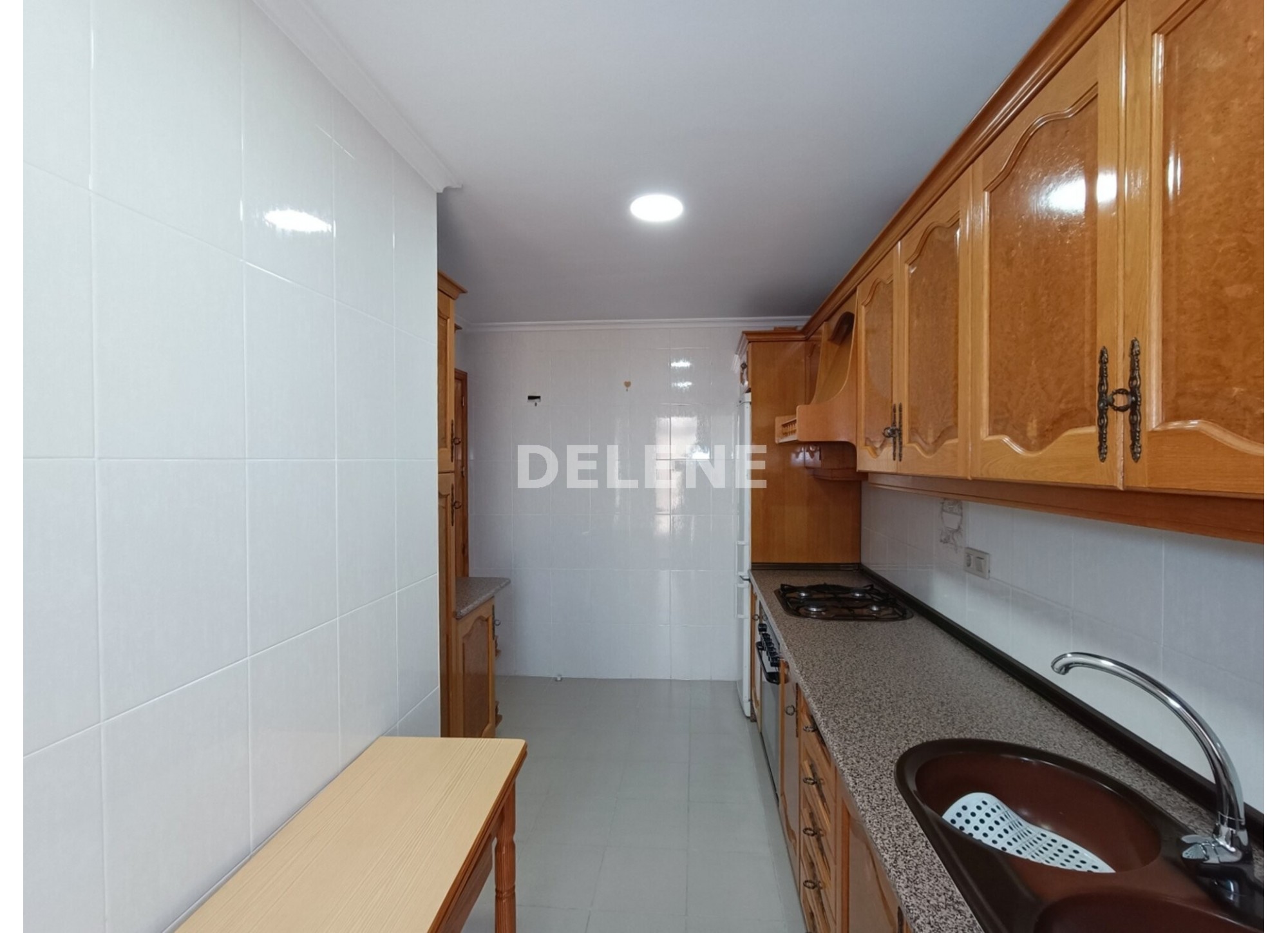2986 PISO EN ZONA JUAN CARLOS PRIMERO
