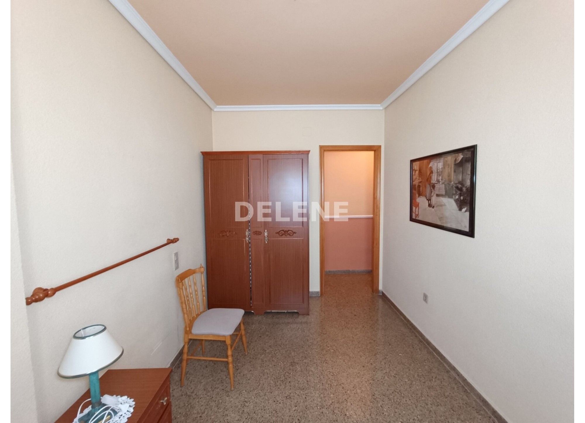 2986 PISO EN ZONA JUAN CARLOS PRIMERO