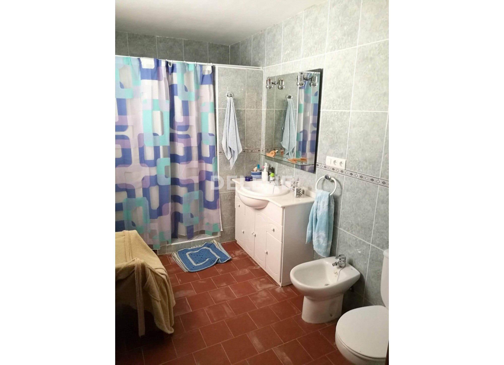 2987 CASA CON PATIO, CAÑADA DE AGRA