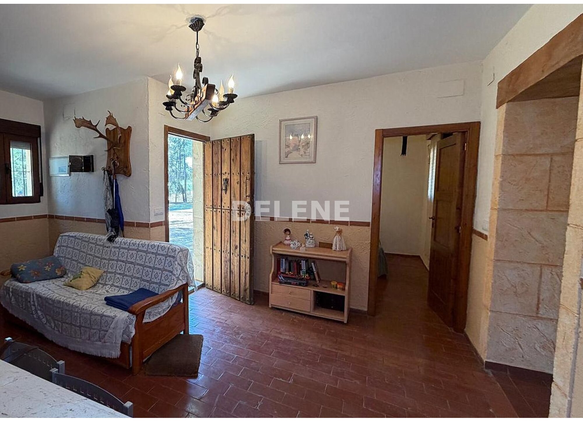 2987 CASA CON PATIO, CAÑADA DE AGRA
