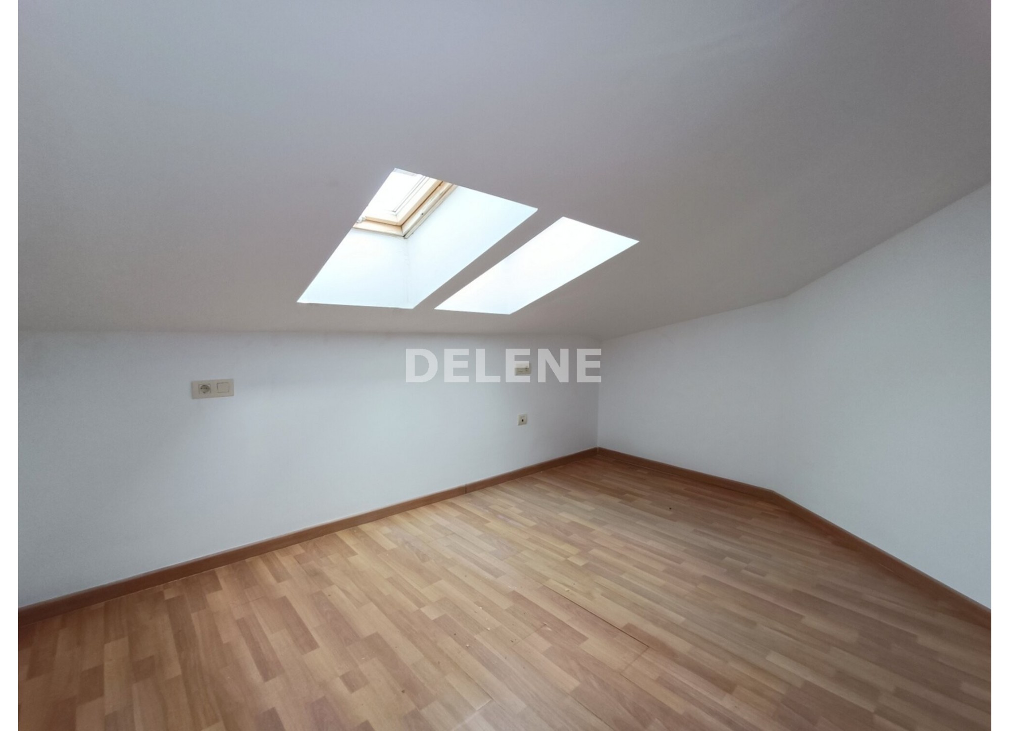 2990 PISO DUPLEX CON GARAJE, ZONA PISCINA RIBERA