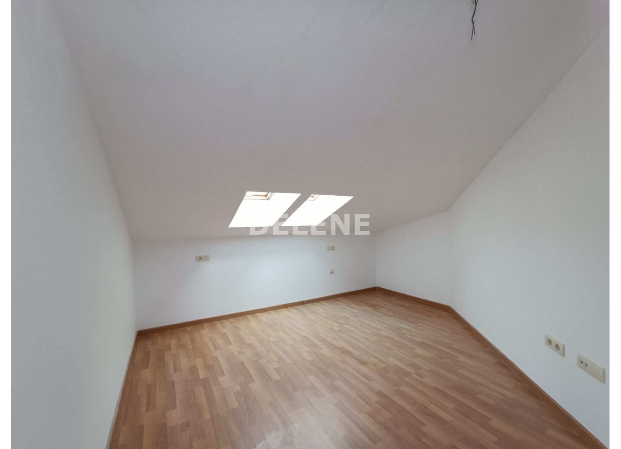 2990 PISO DUPLEX CON GARAJE, ZONA PISCINA RIBERA