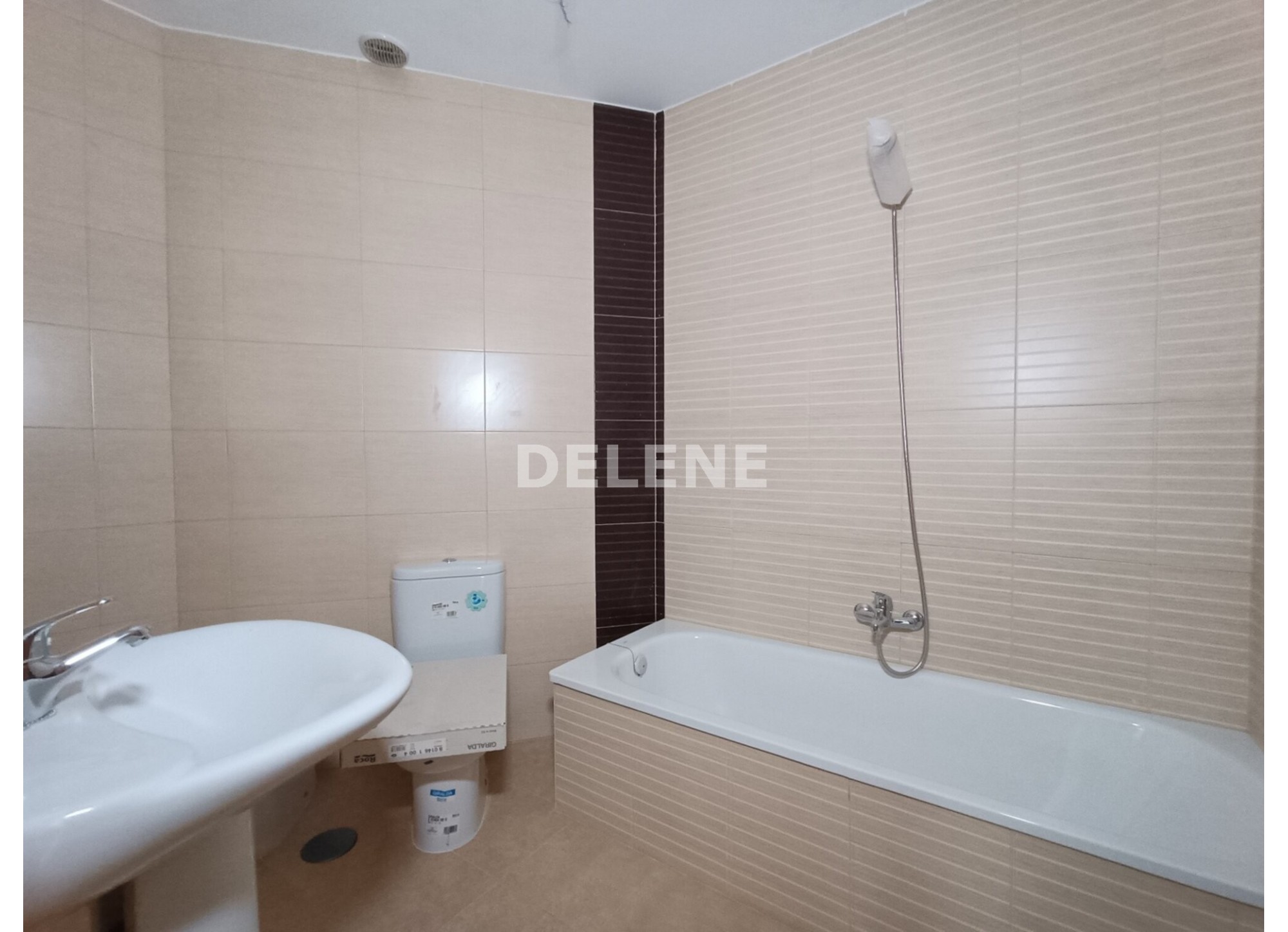 2990 PISO DUPLEX CON GARAJE, ZONA PISCINA RIBERA