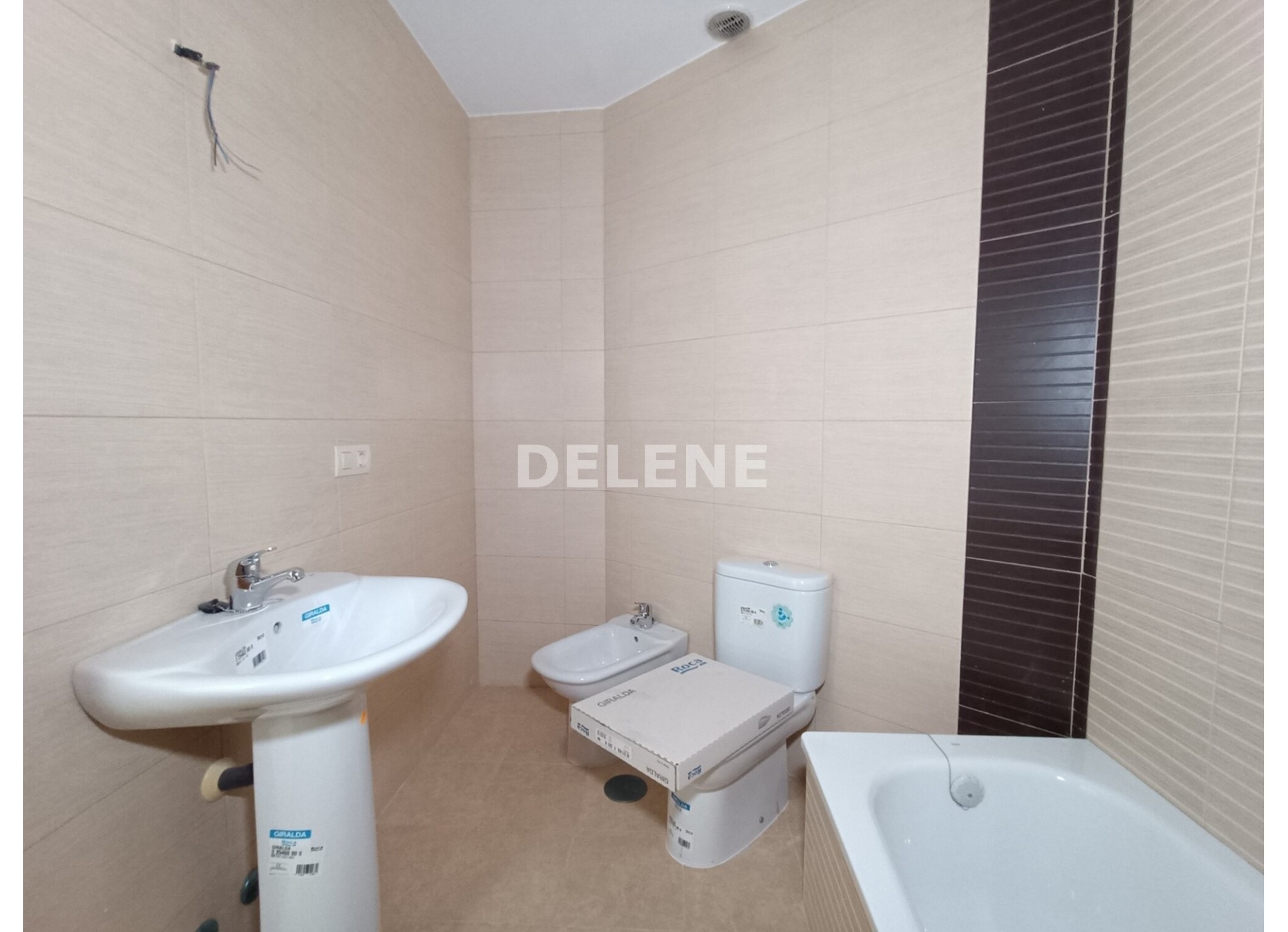 2990 PISO DUPLEX CON GARAJE, ZONA PISCINA RIBERA