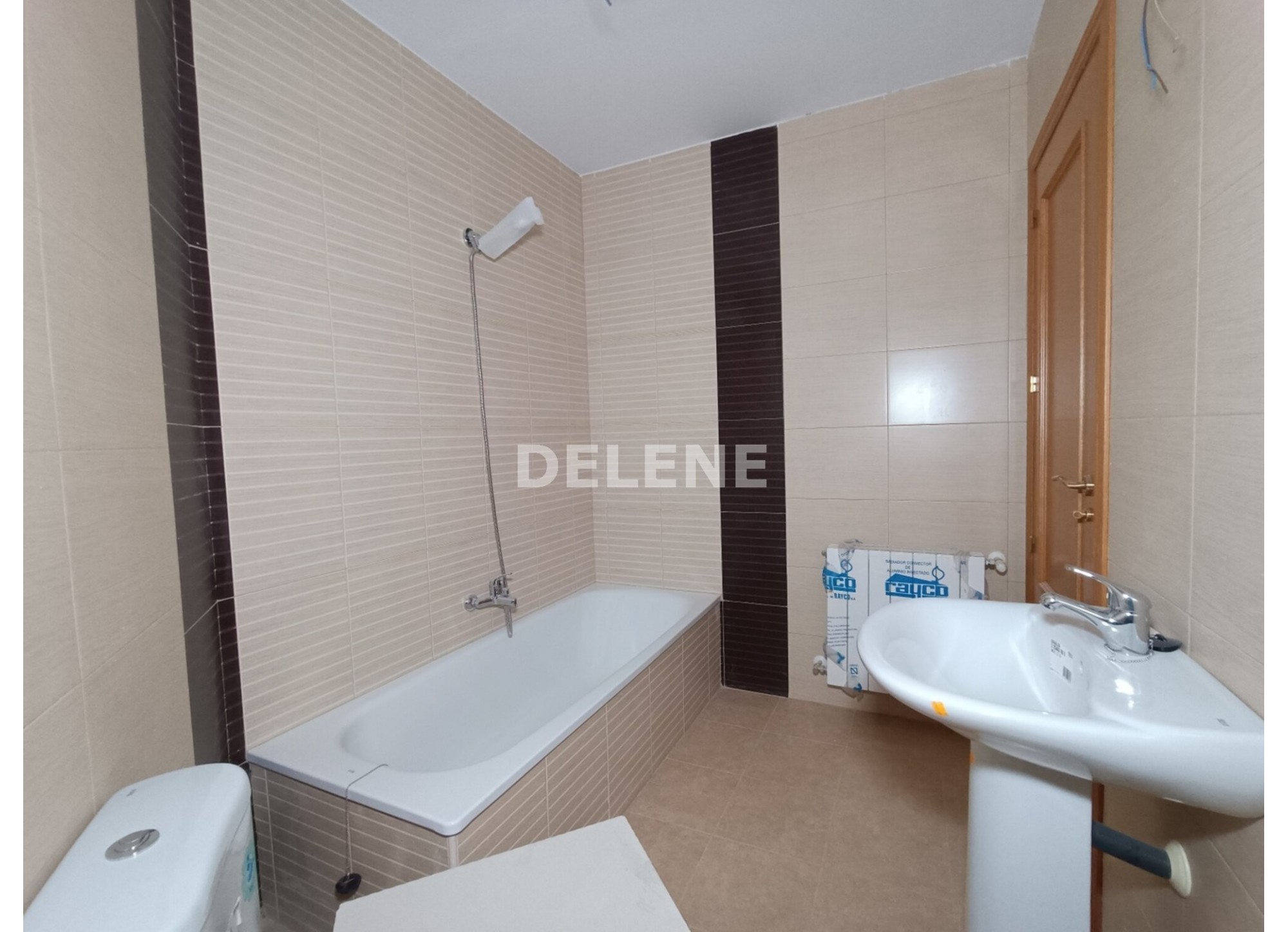 2990 PISO DUPLEX CON GARAJE, ZONA PISCINA RIBERA