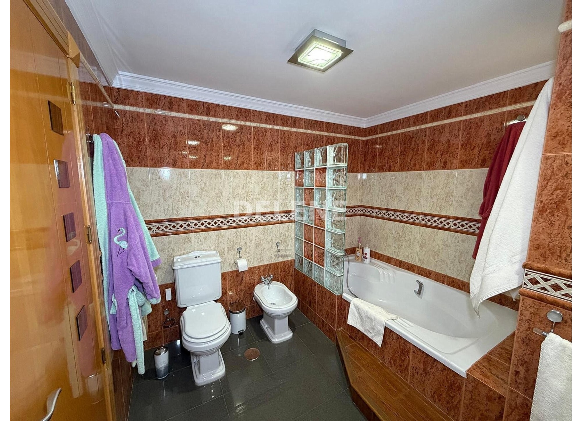 2991 PISO CON PATIO, AVDA LA LIBERTAD