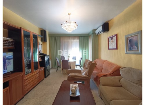 2995 PISO CON BALCON Y TERRAZA, ZONA MERCADONA