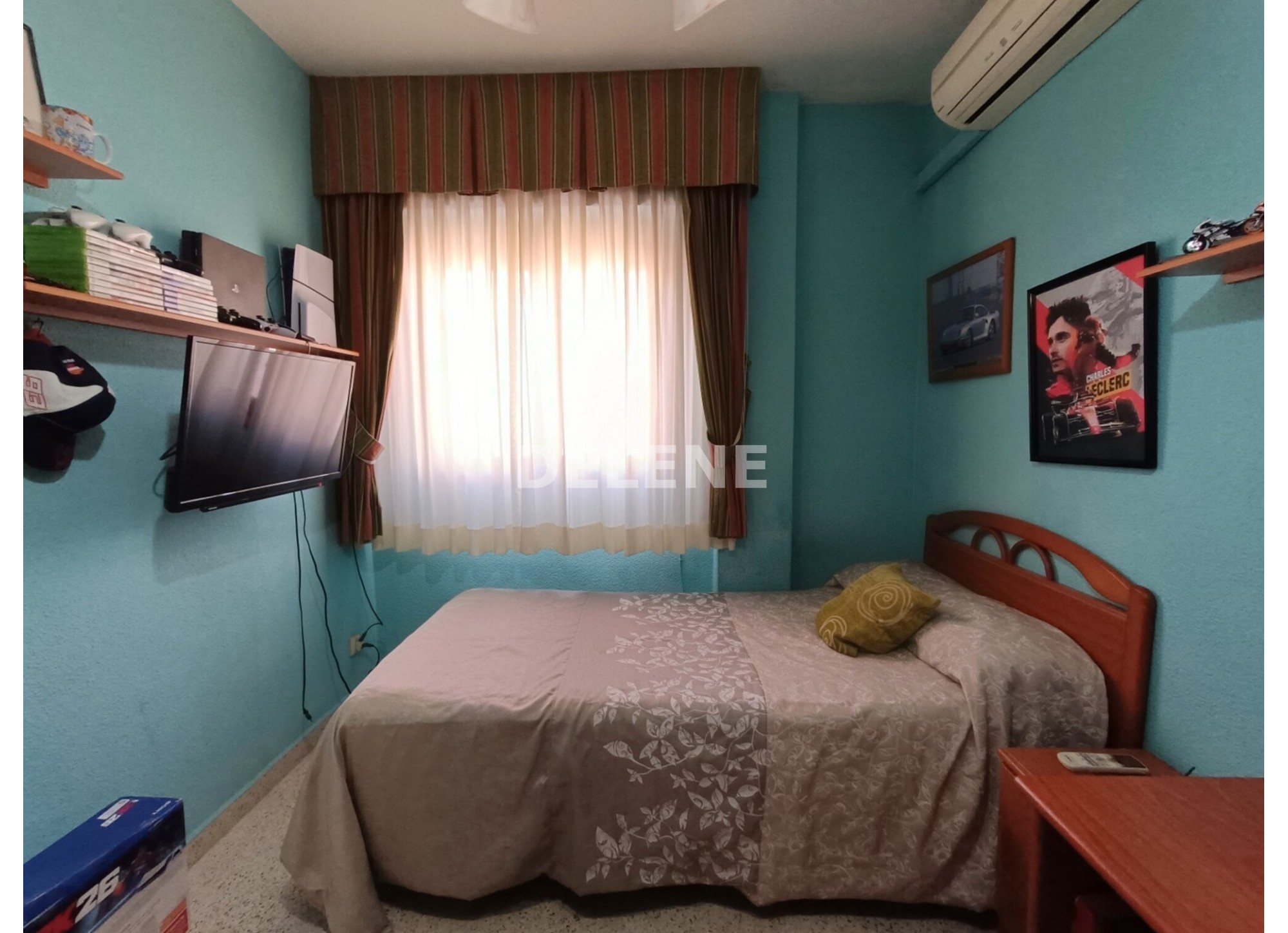 2995 PISO CON BALCON Y TERRAZA, ZONA MERCADONA