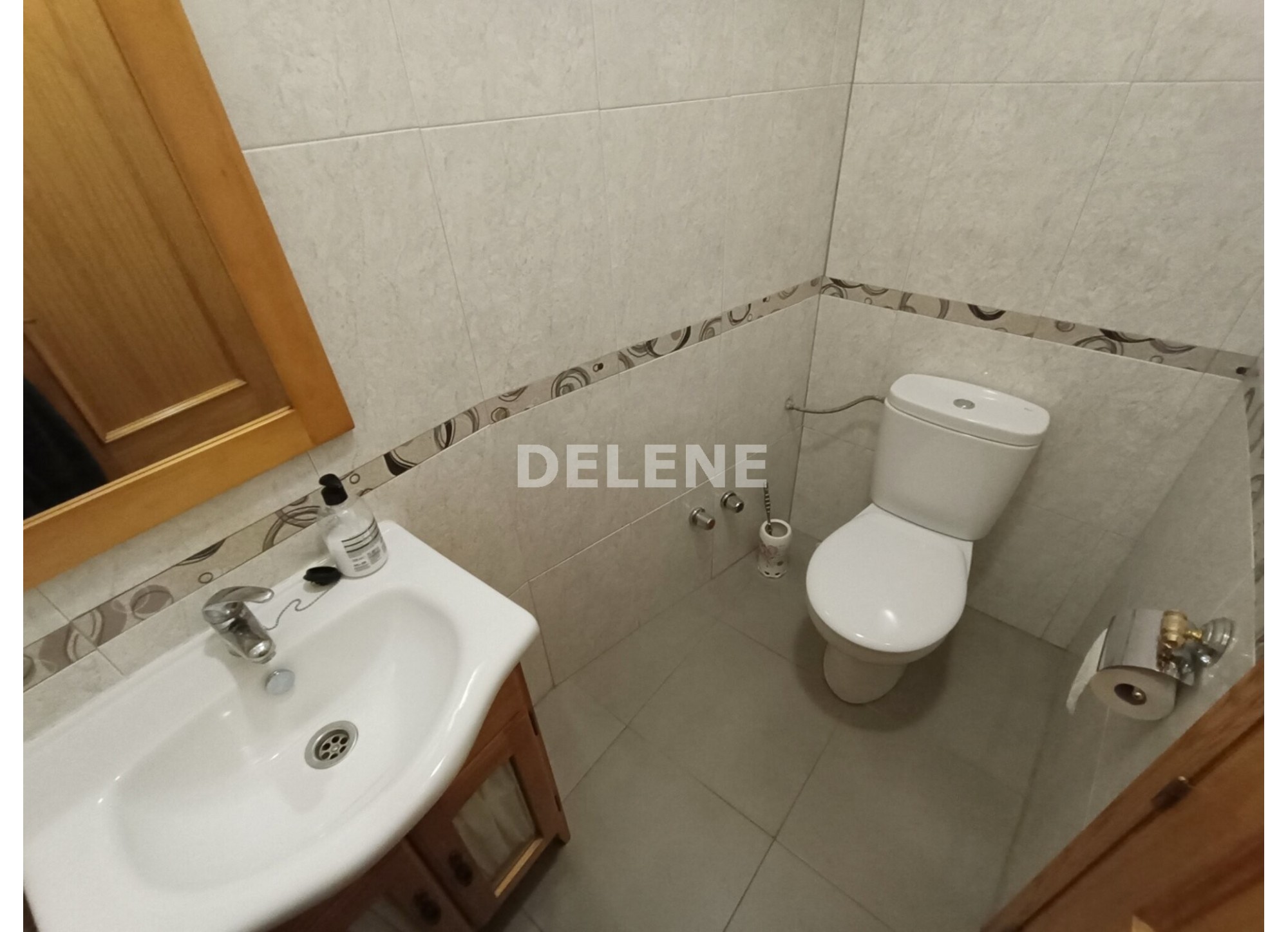 2995 PISO CON BALCON Y TERRAZA, ZONA MERCADONA