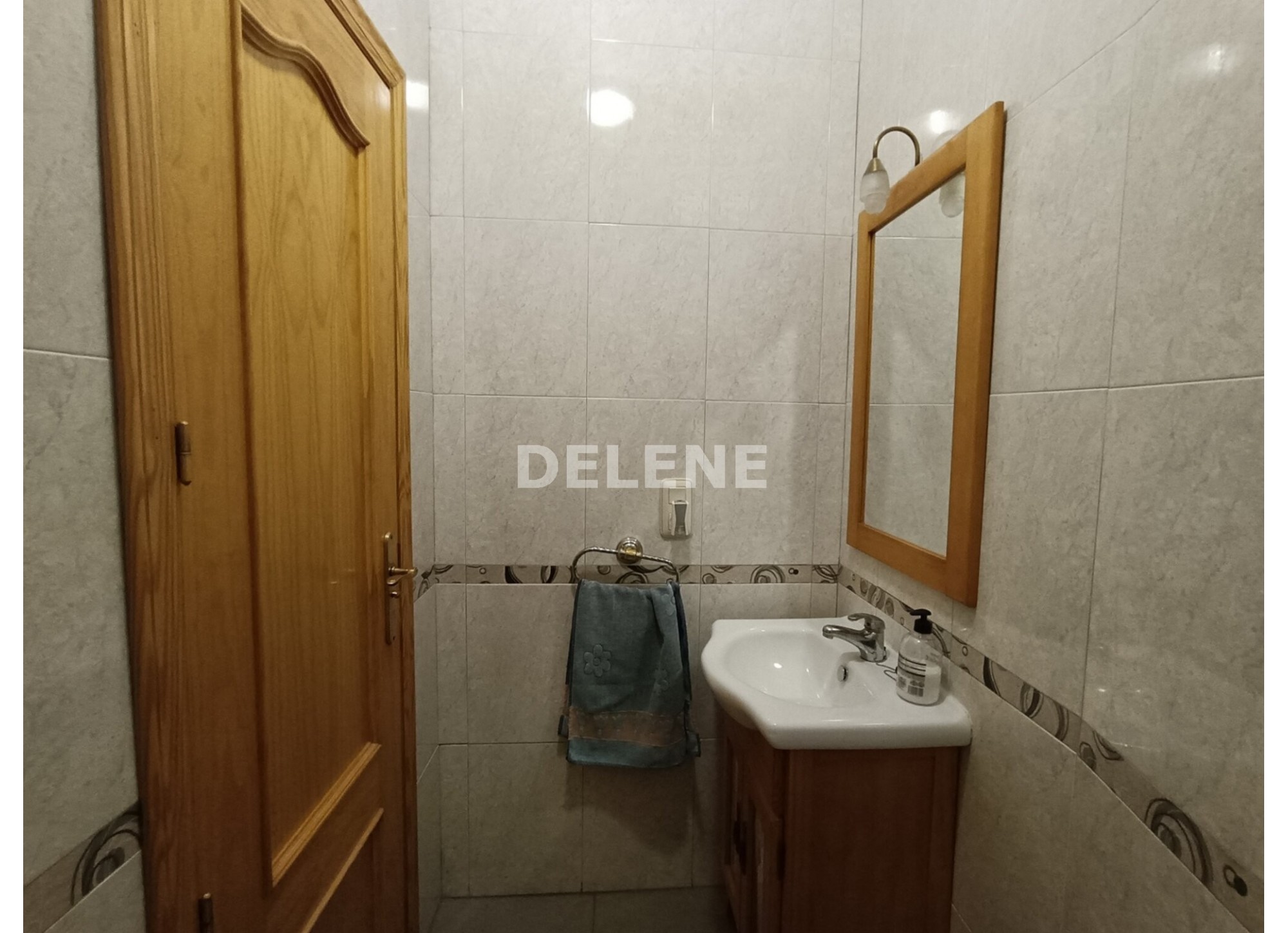 2995 PISO CON BALCON Y TERRAZA, ZONA MERCADONA