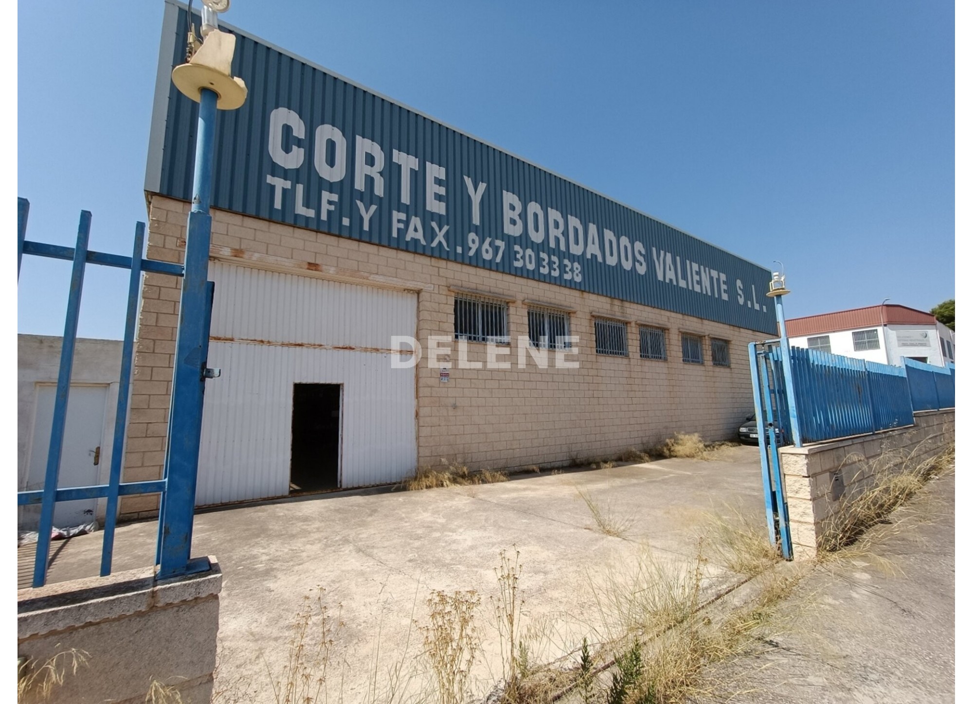 2996 NAVE EN POLÍGONO INDUSTRIAL HELLÍN