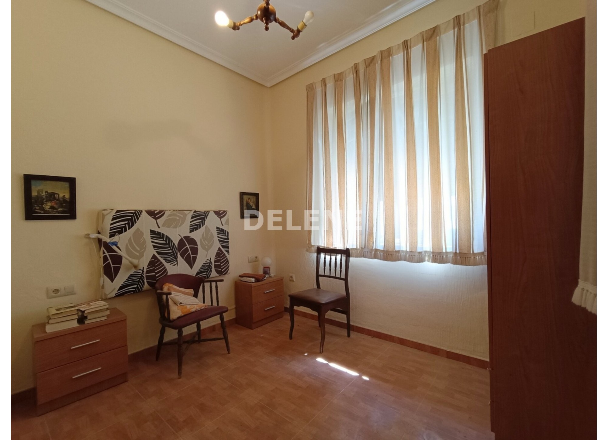 3004 CASA CON PATIO, ZONA PARQUE