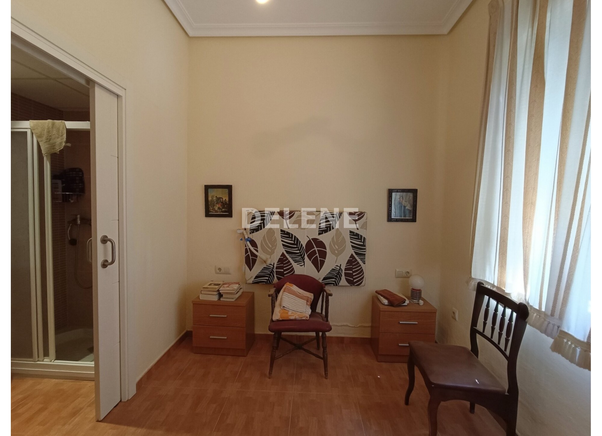 3004 CASA CON PATIO, ZONA PARQUE