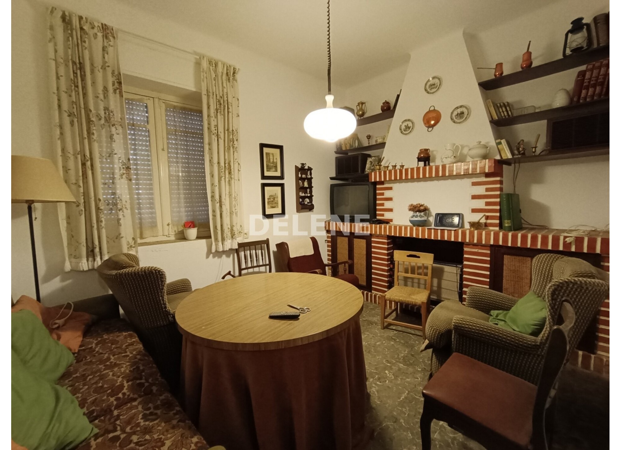 3004 CASA CON PATIO, ZONA PARQUE