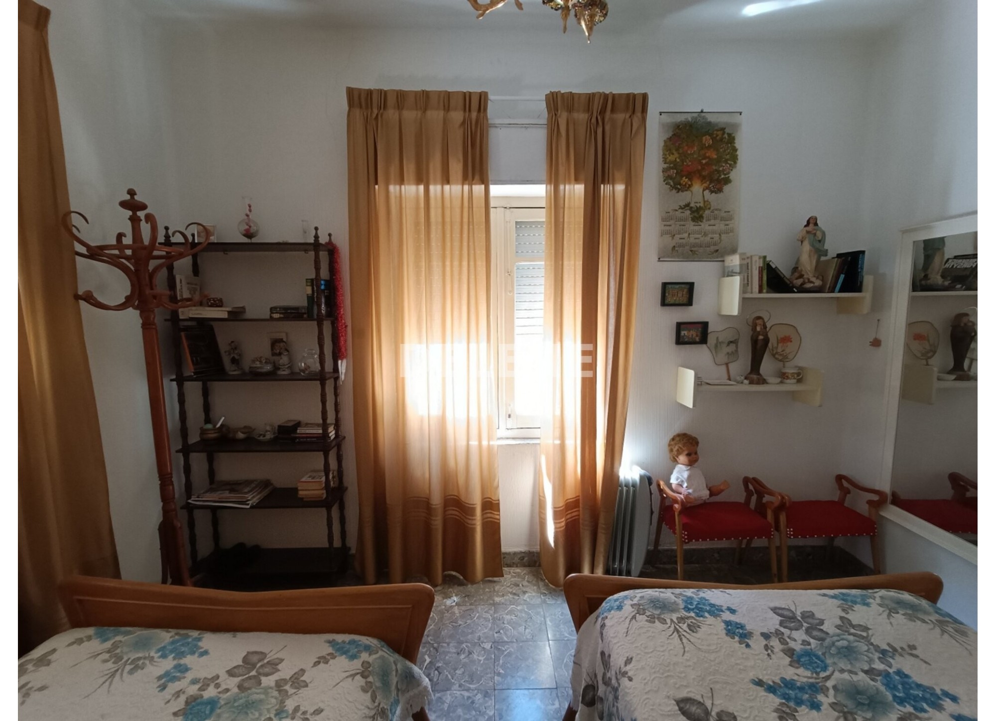 3004 CASA CON PATIO, ZONA PARQUE