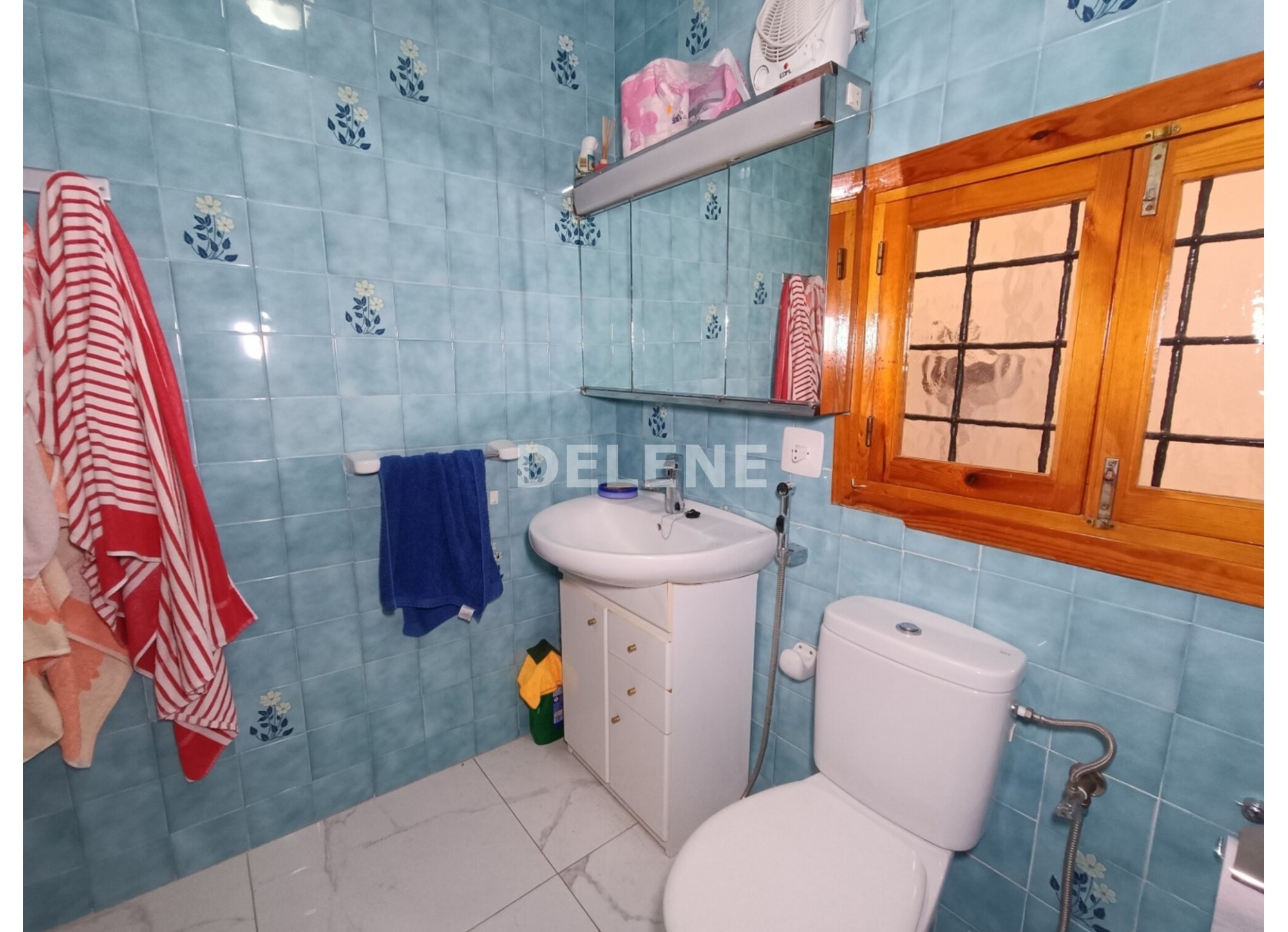 3012 CASA CON TERRENO, TOBARRA