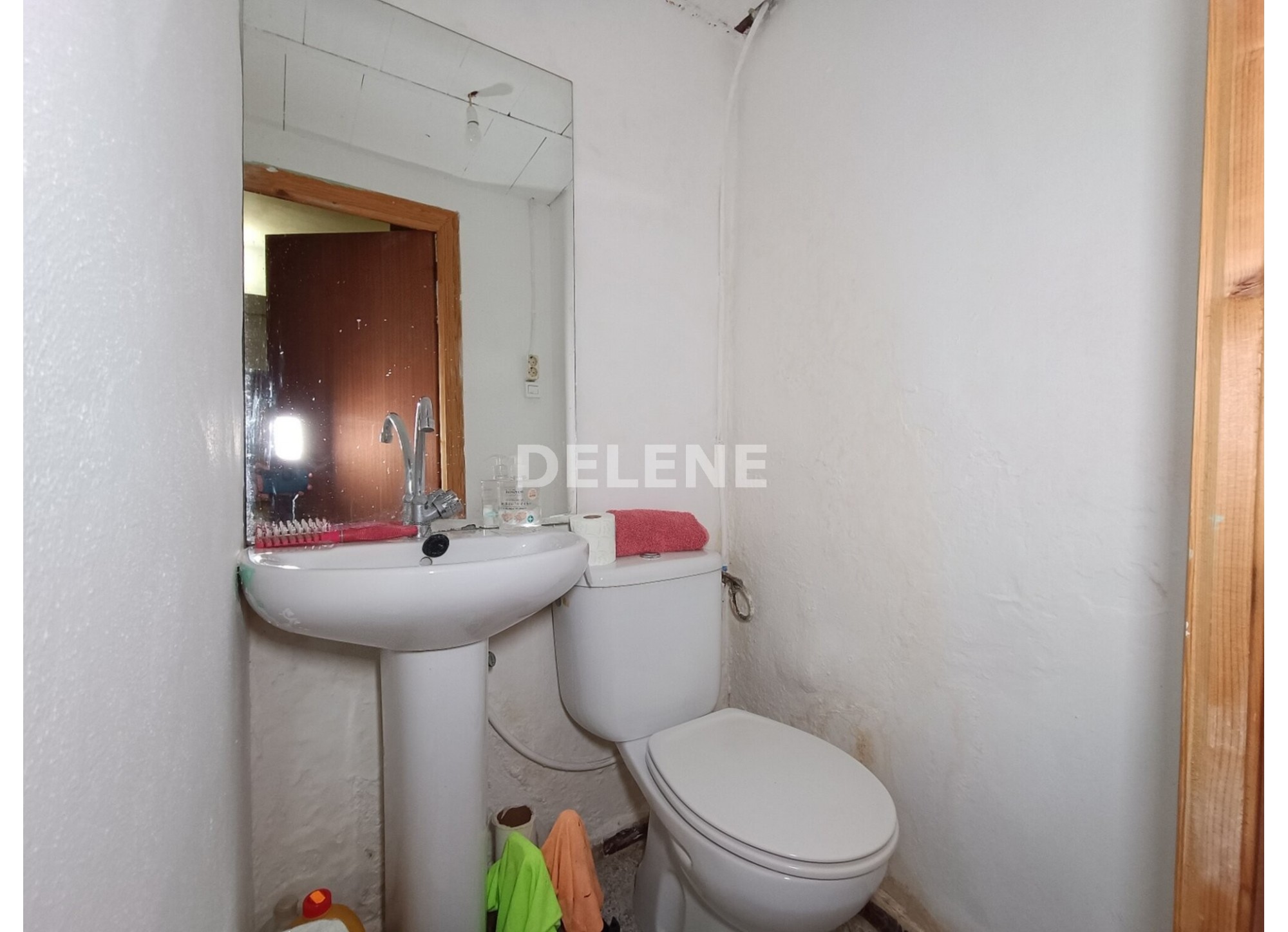 3013 LOCAL EN HELLÍN