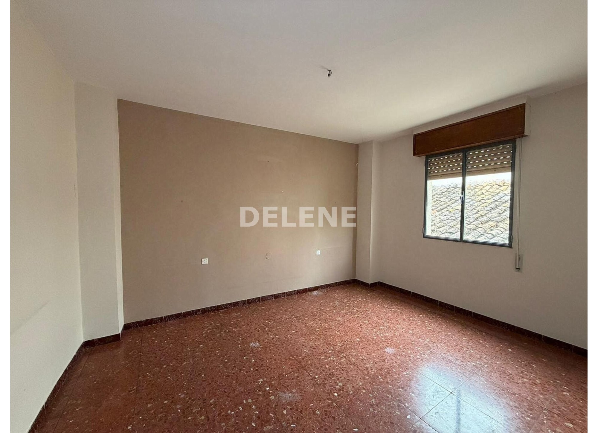 3014 CASA DOS PLANTAS, ZONA SAN ROQUE