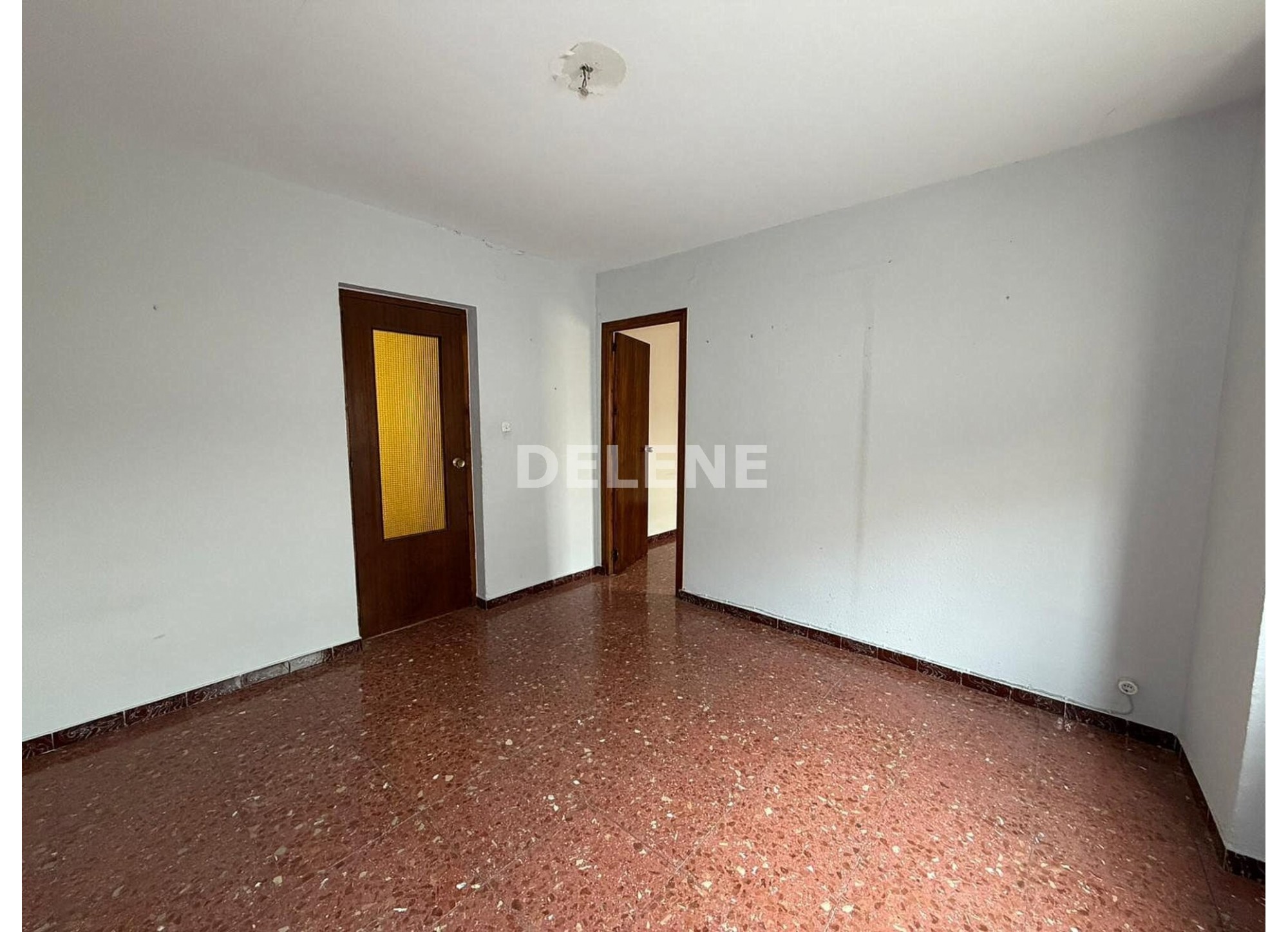 3014 CASA DOS PLANTAS, ZONA SAN ROQUE