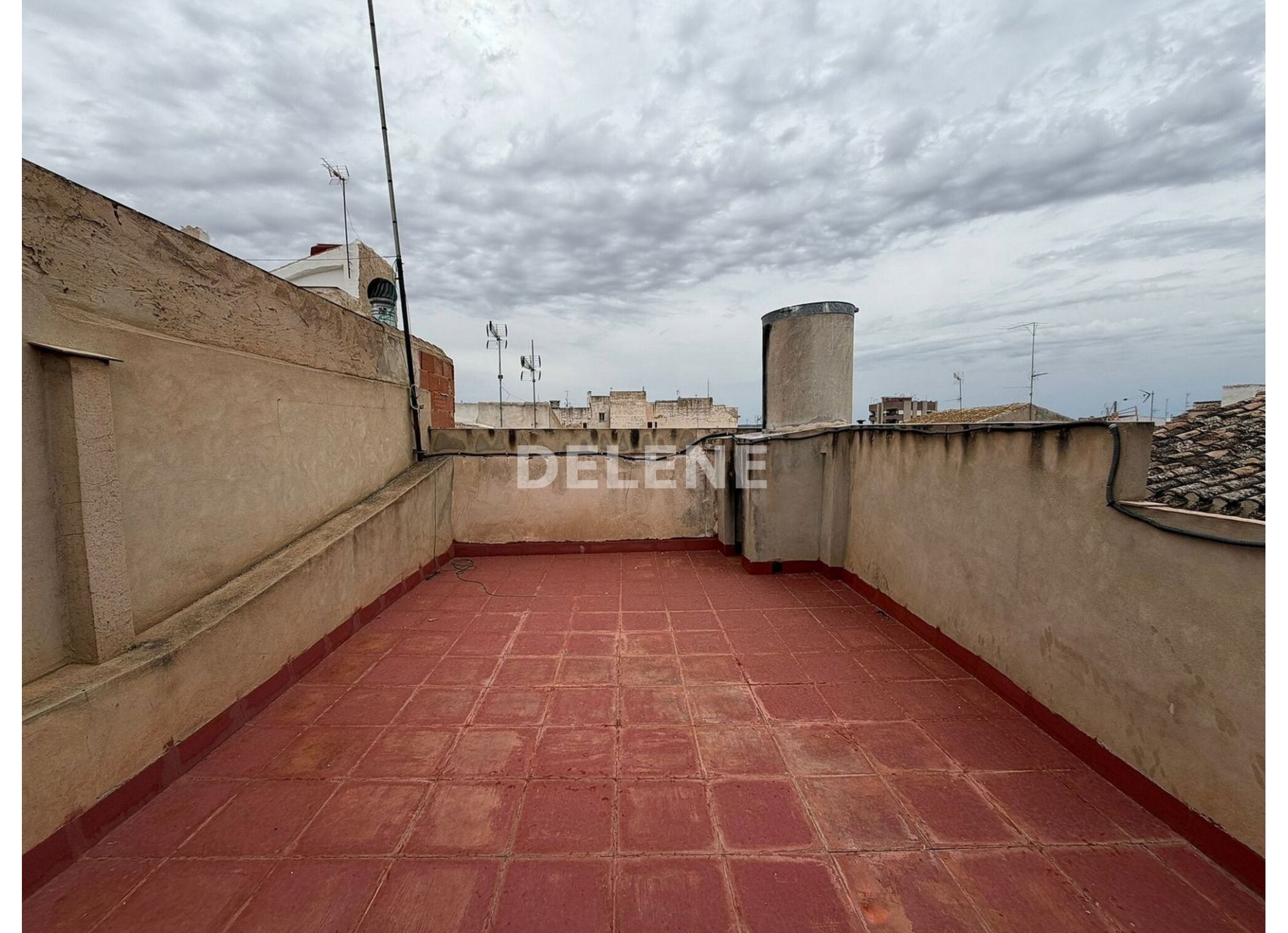 3014 CASA DOS PLANTAS, ZONA SAN ROQUE