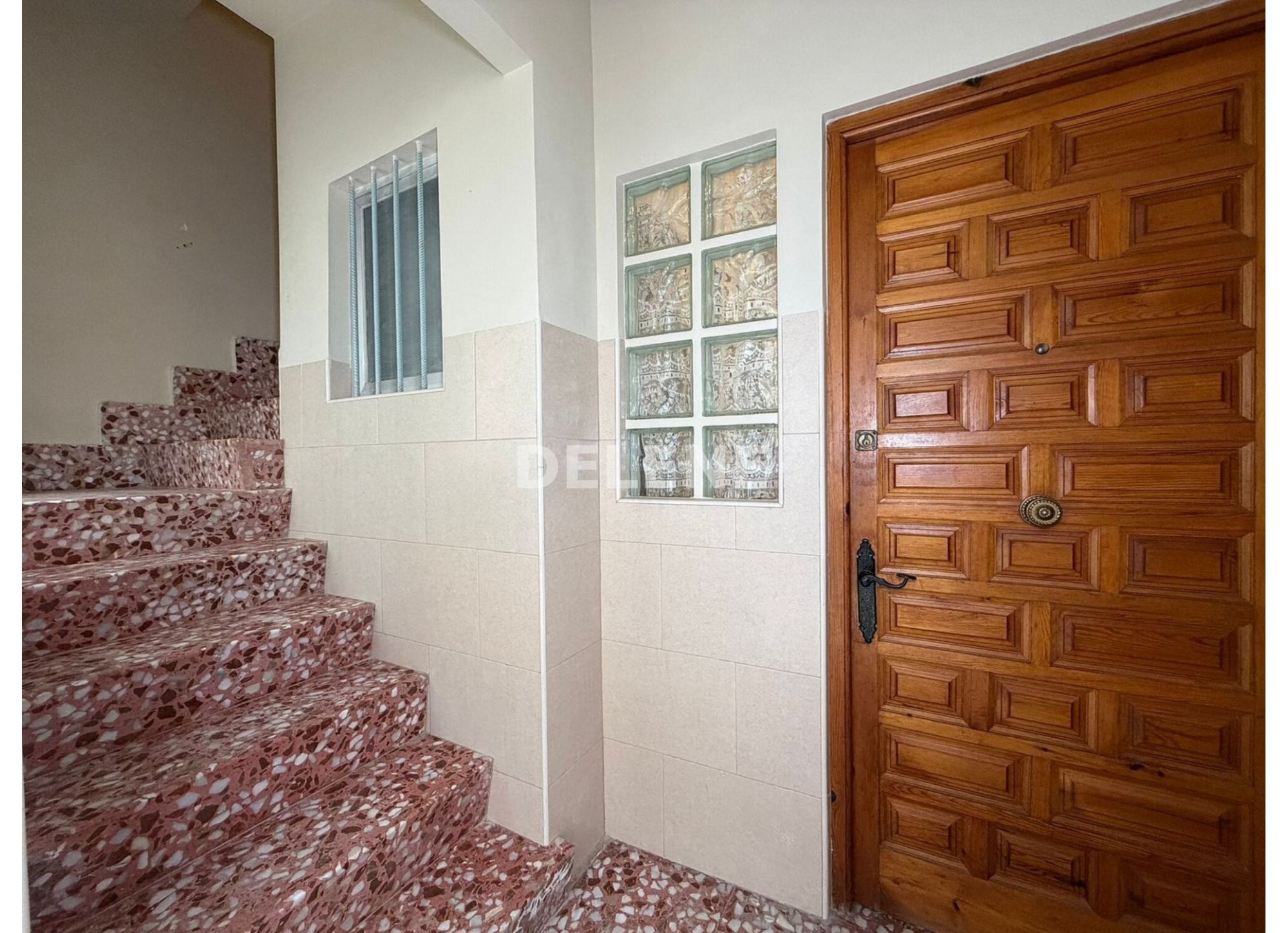 3014 CASA DOS PLANTAS, ZONA SAN ROQUE