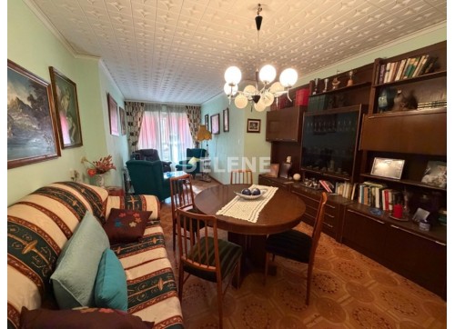 3016 PISO CON BALCÓN, ZONA MERCADONA