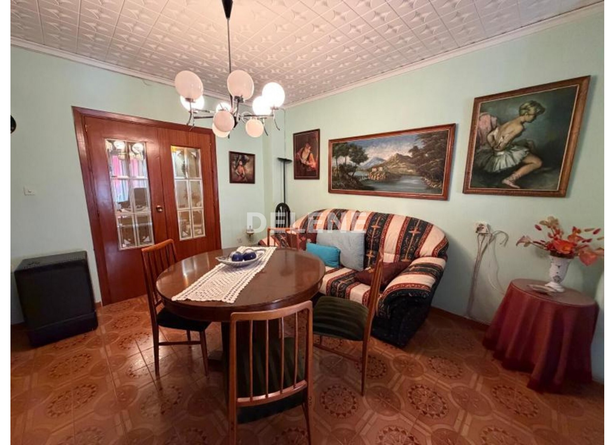 3016 PISO CON BALCÓN, ZONA MERCADONA