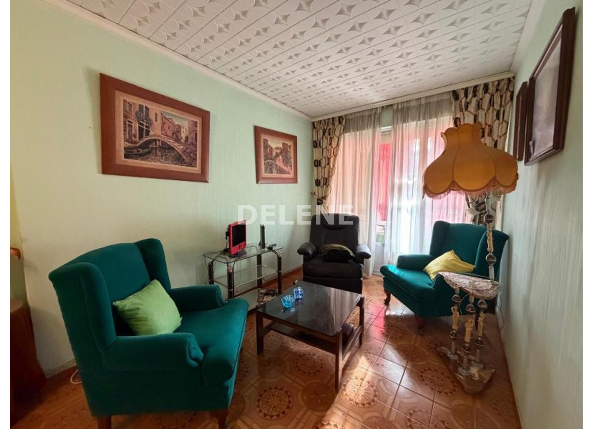 3016 PISO CON BALCÓN, ZONA MERCADONA