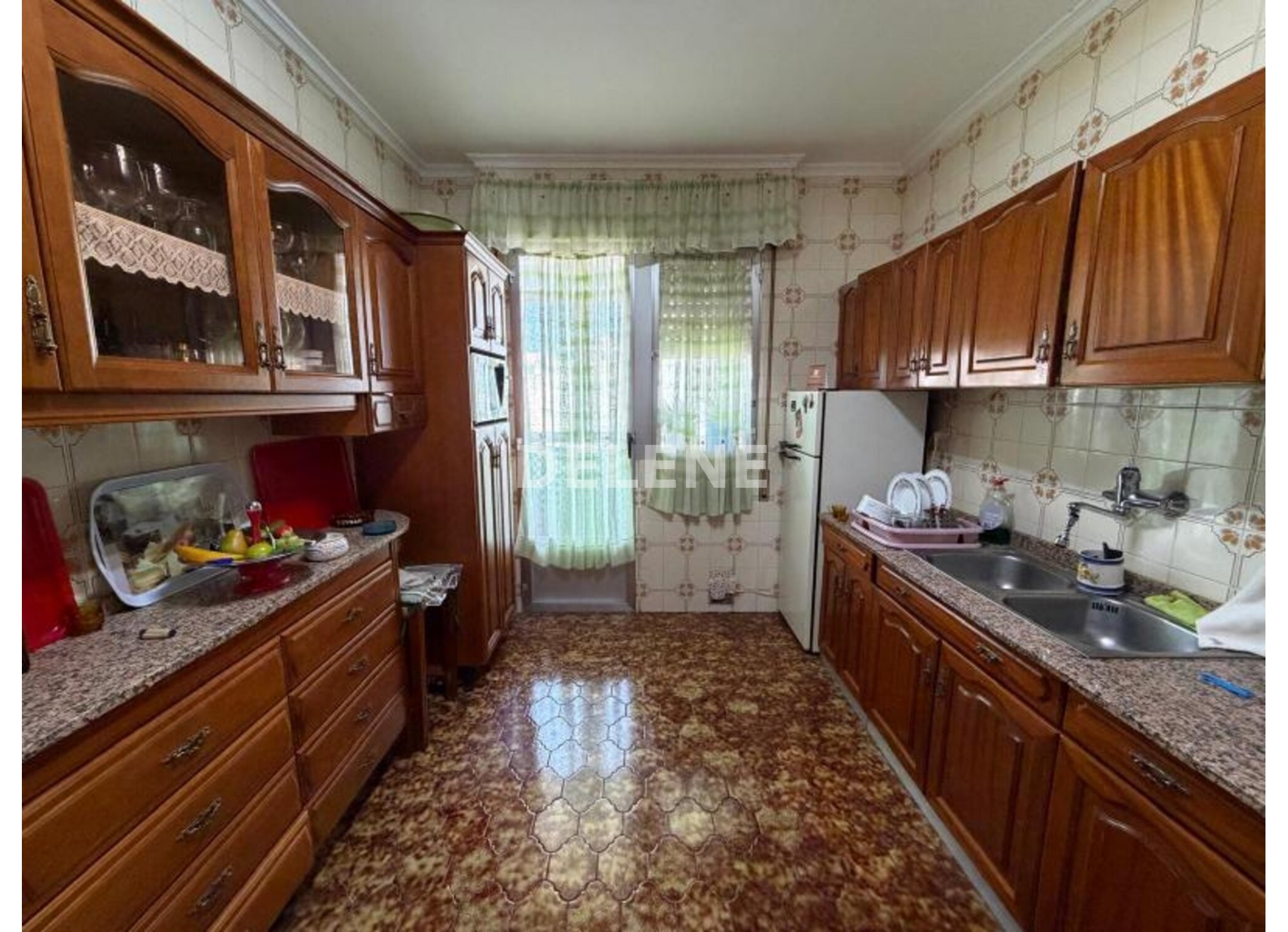 3016 PISO CON BALCÓN, ZONA MERCADONA