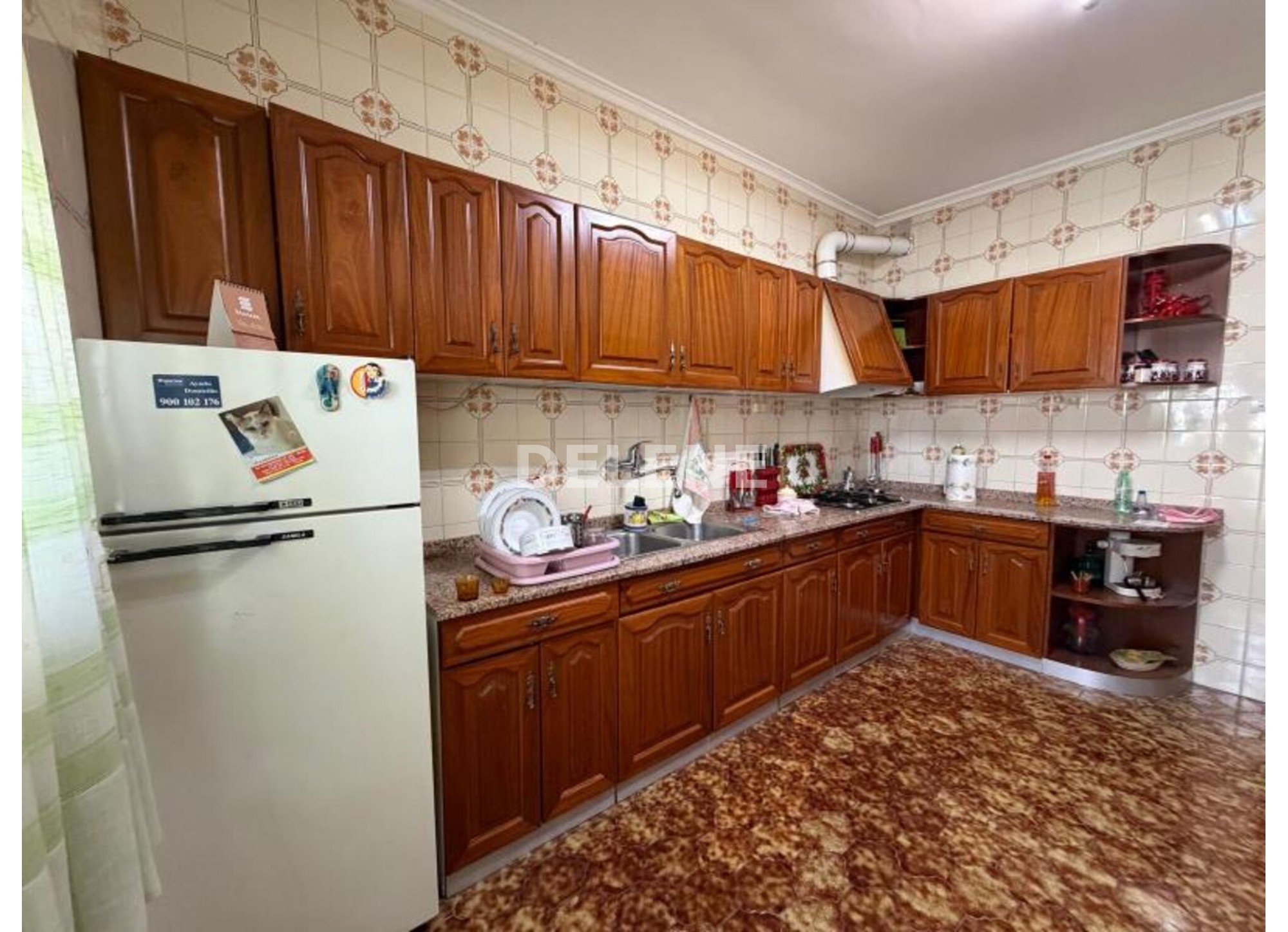3016 PISO CON BALCÓN, ZONA MERCADONA