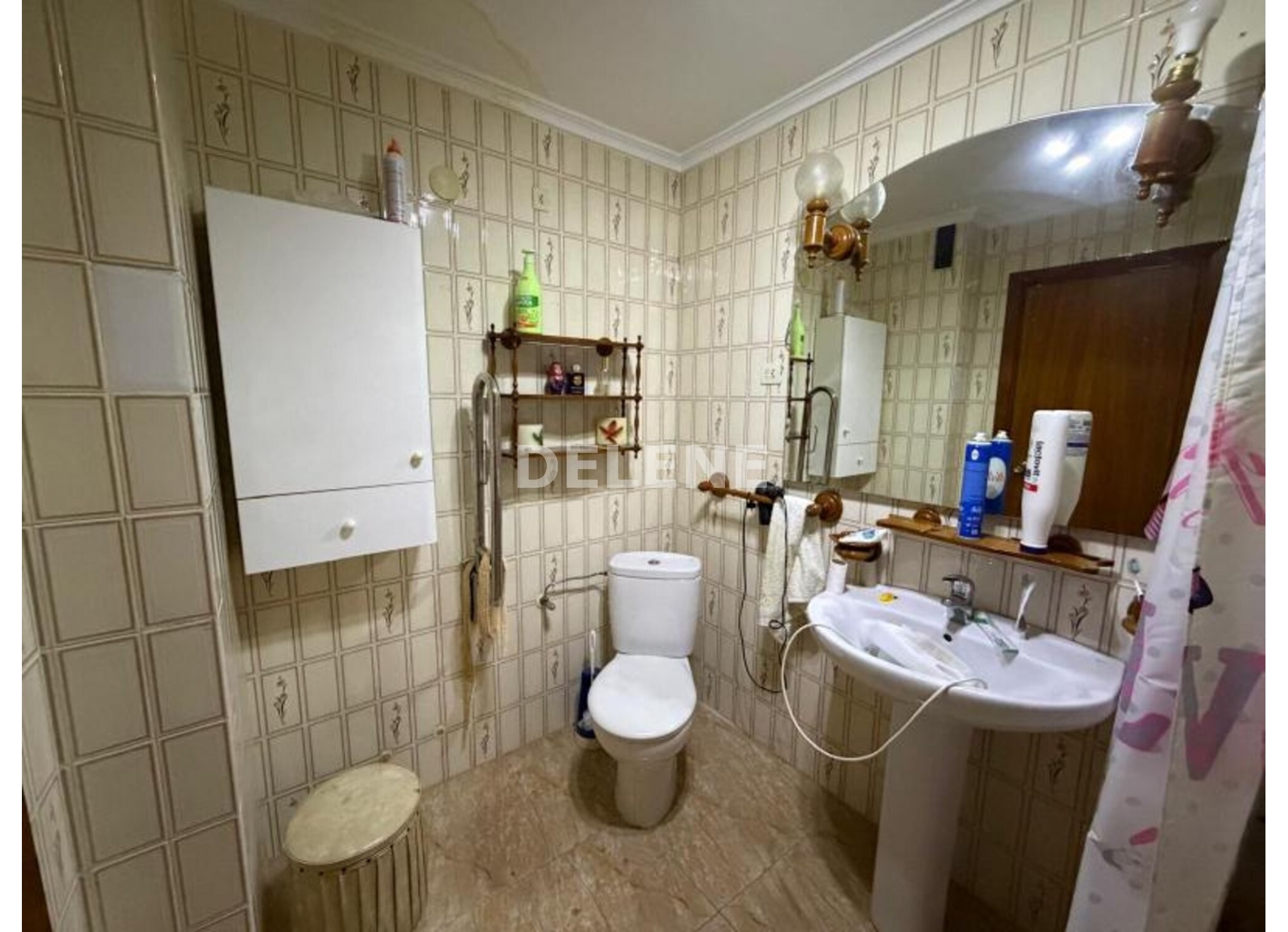 3016 PISO CON BALCÓN, ZONA MERCADONA