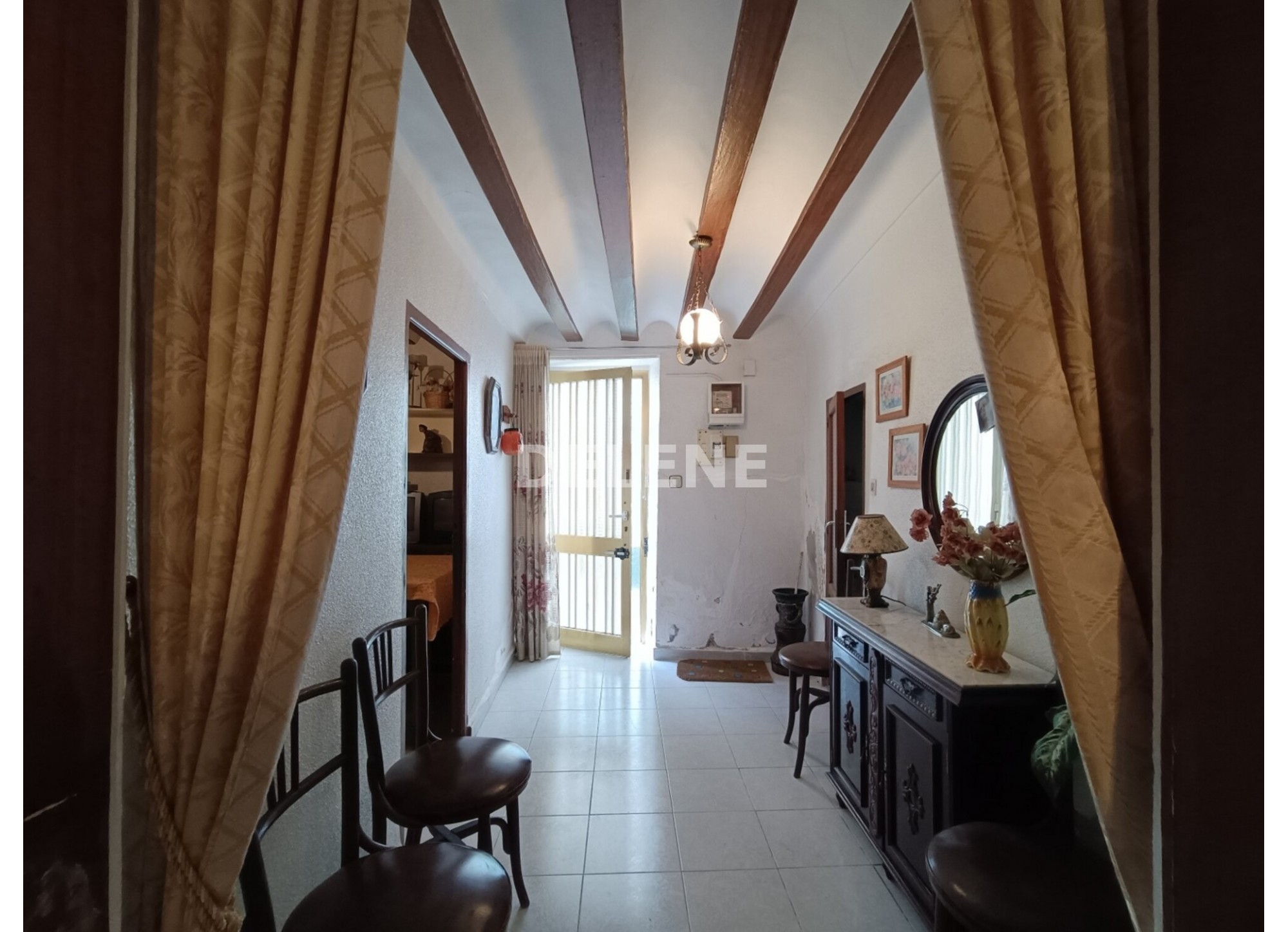3019 CASA TRES PLANTAS, ZONA AYUNTAMIENTO