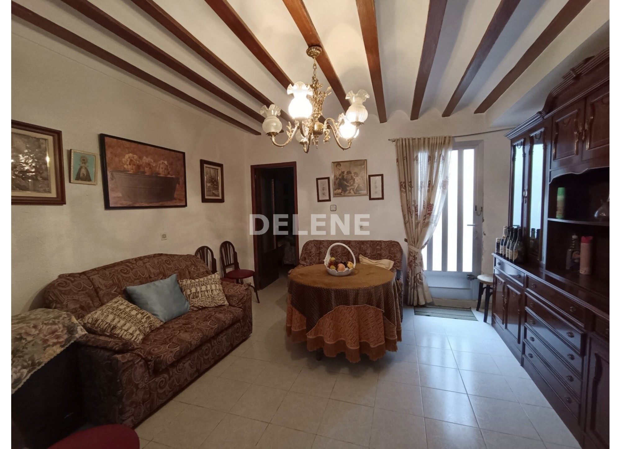 3019 CASA TRES PLANTAS, ZONA AYUNTAMIENTO
